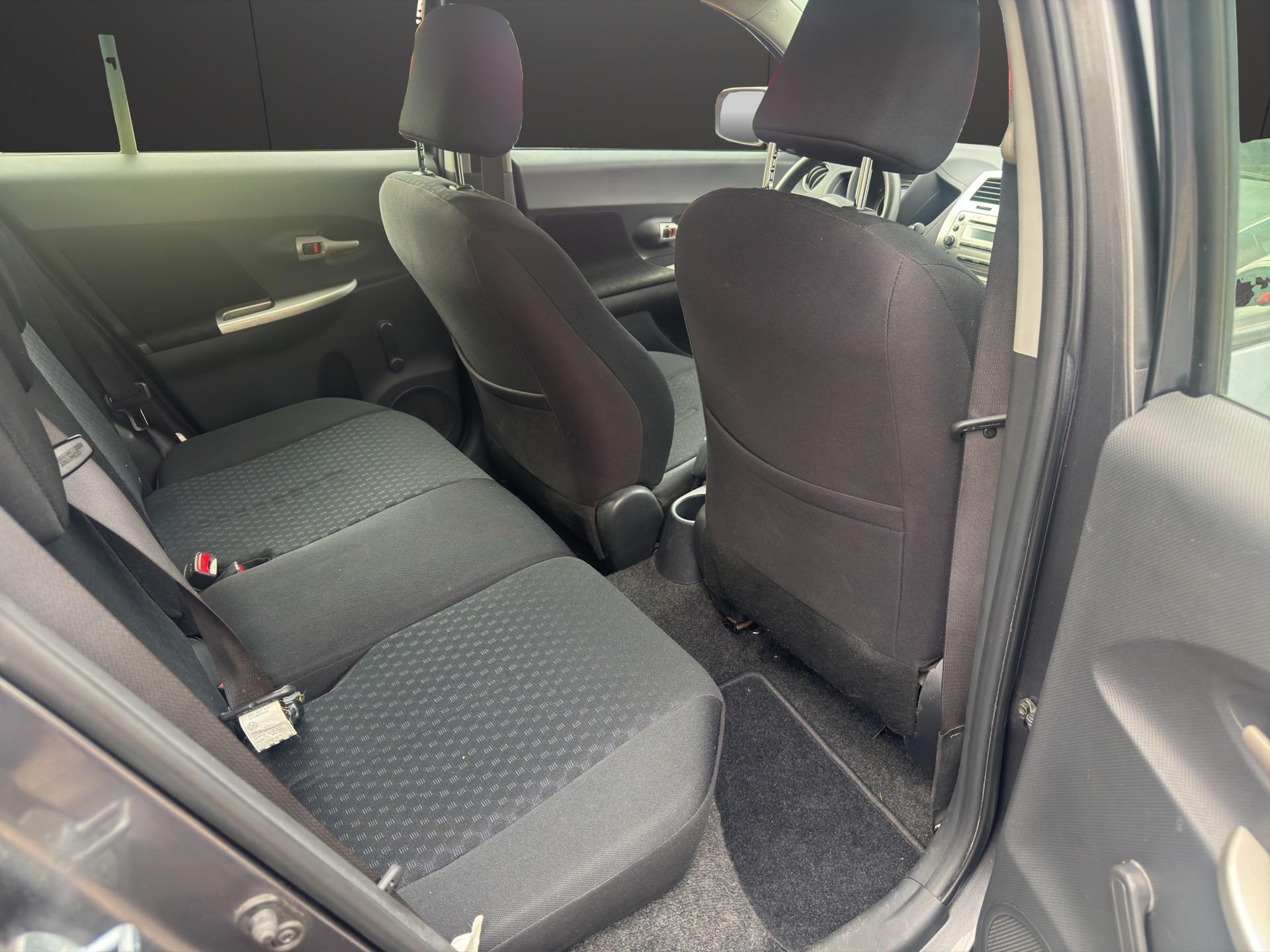 TOYOTA UrbanCruiser 1.4 D-4D Linea Terra 4WD-image-11