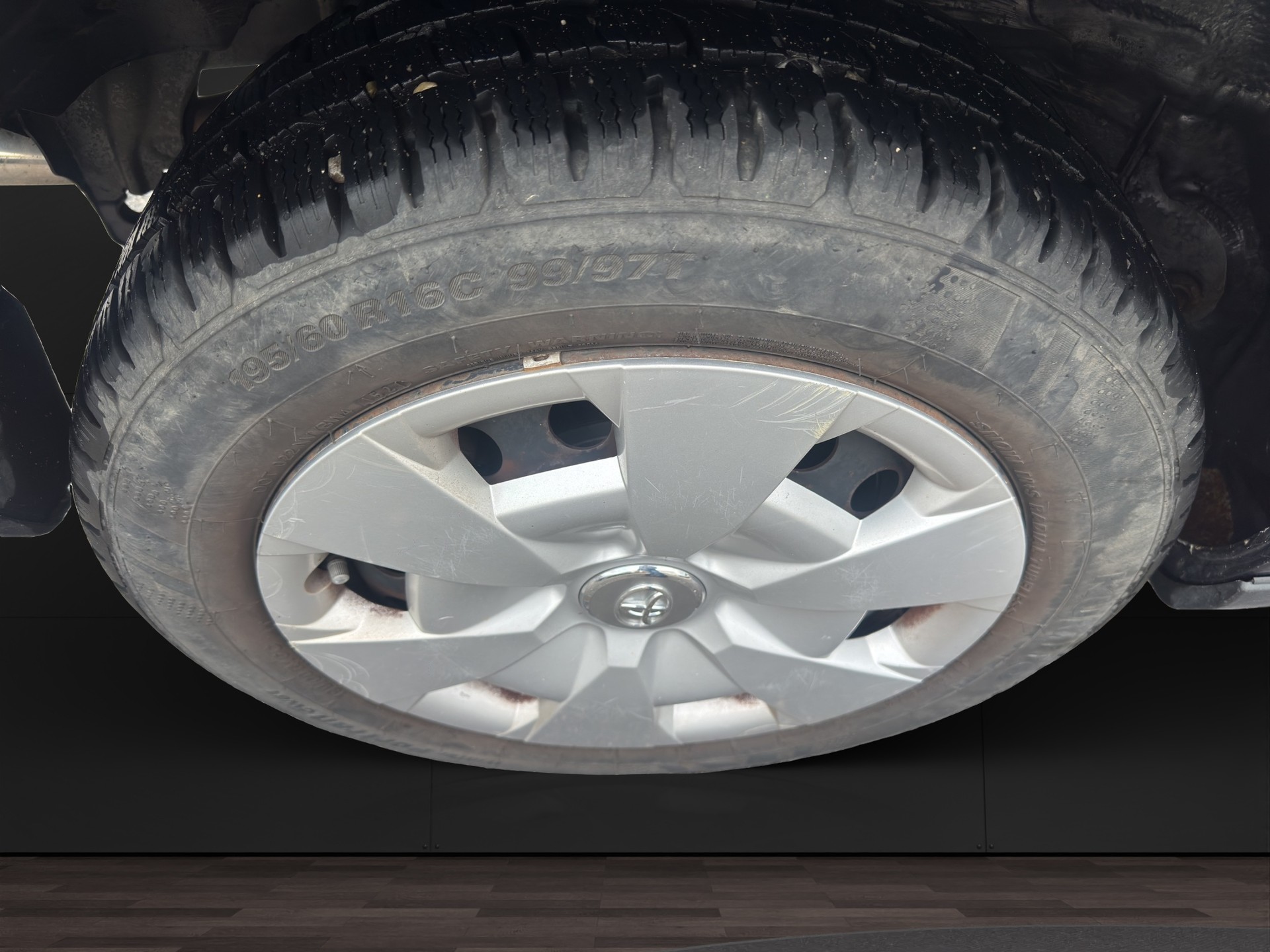 TOYOTA UrbanCruiser 1.4 D-4D Linea Terra 4WD-image-13