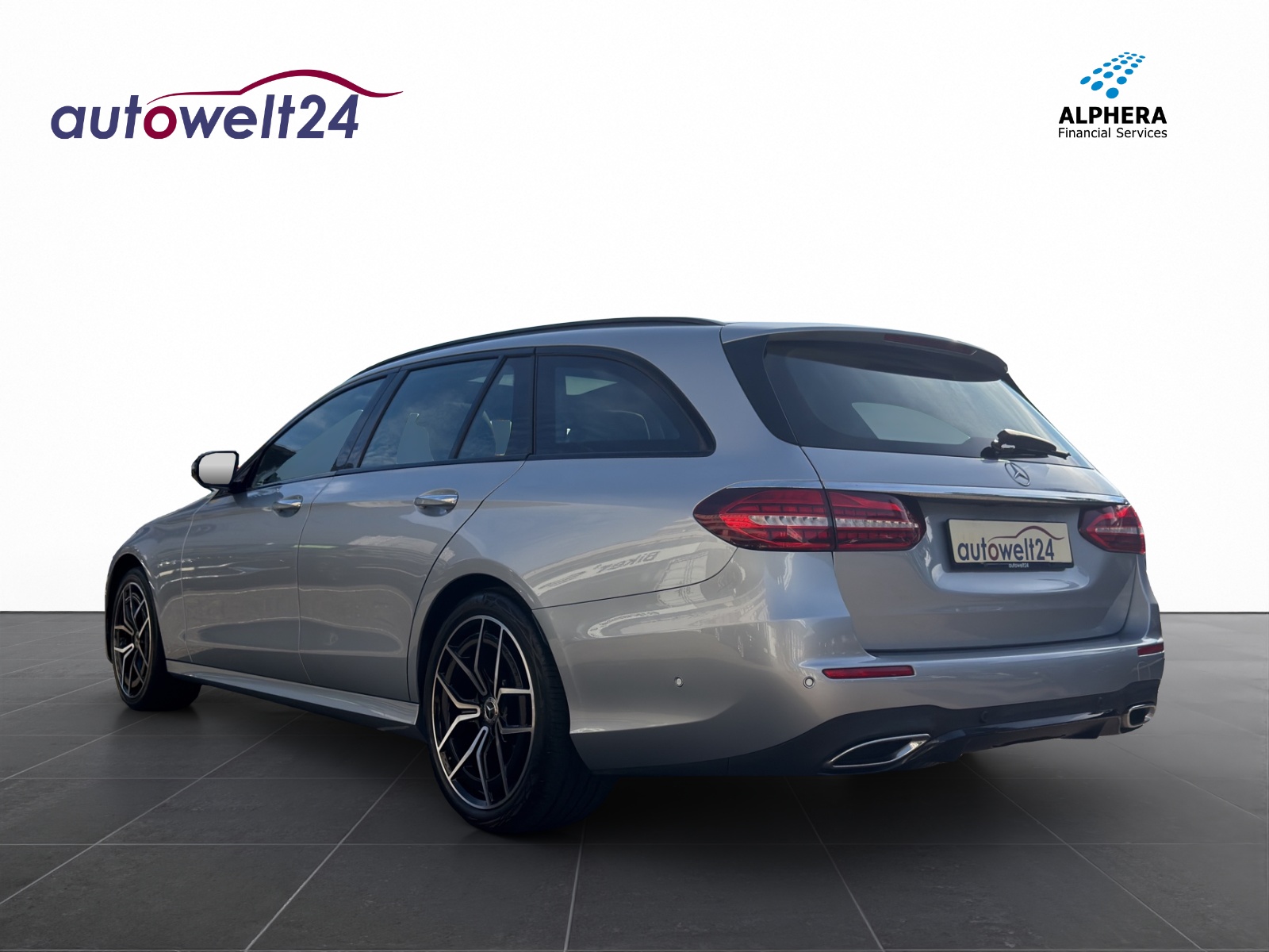 MERCEDES-BENZ E 220 d T 4Matic AMG Line 9G-Tronic-image-6