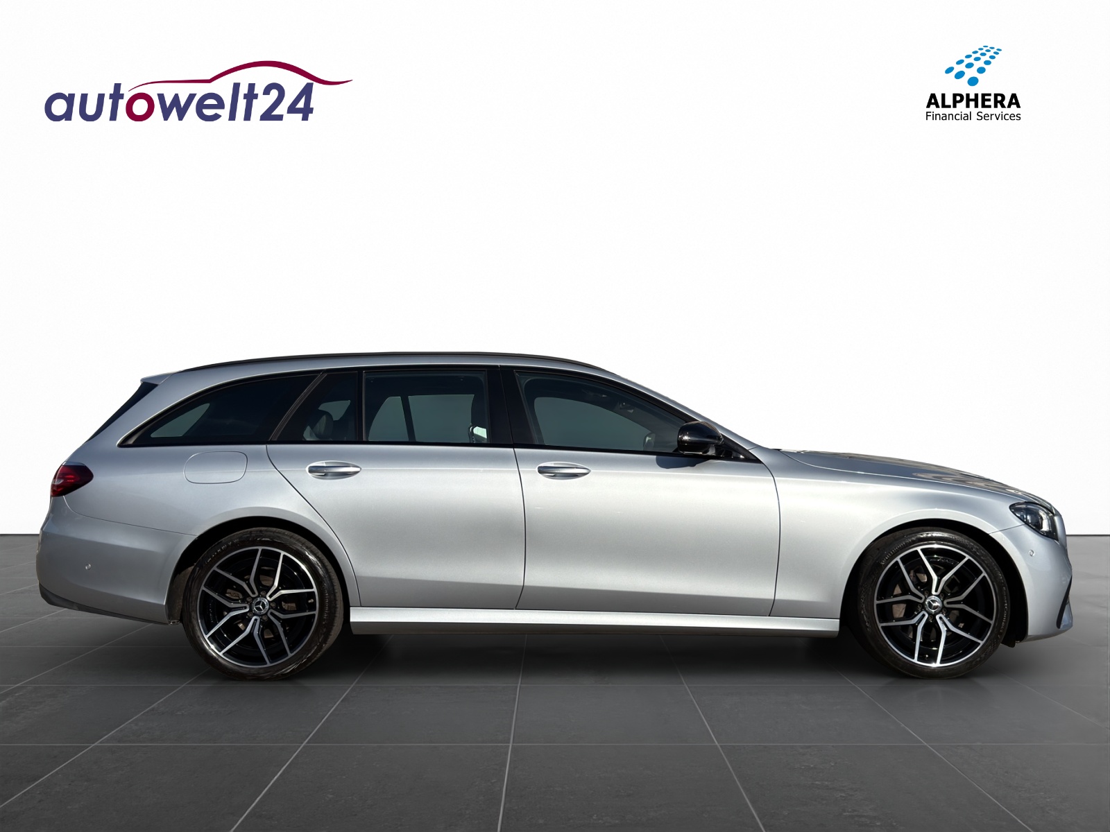 MERCEDES-BENZ E 220 d T 4Matic AMG Line 9G-Tronic-image-3