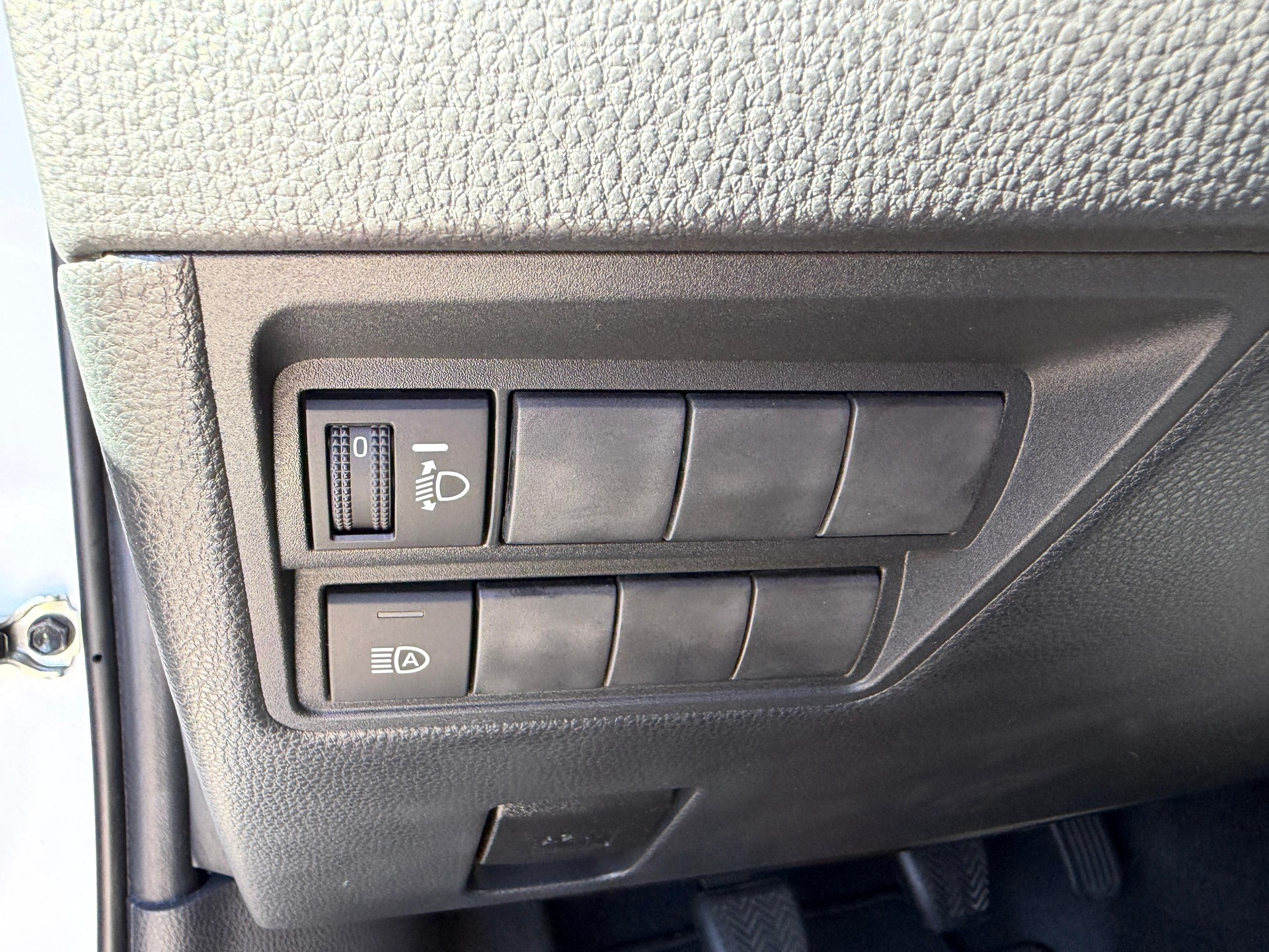 TOYOTA Yaris 1.5 VVT-iE Comfort-image-13