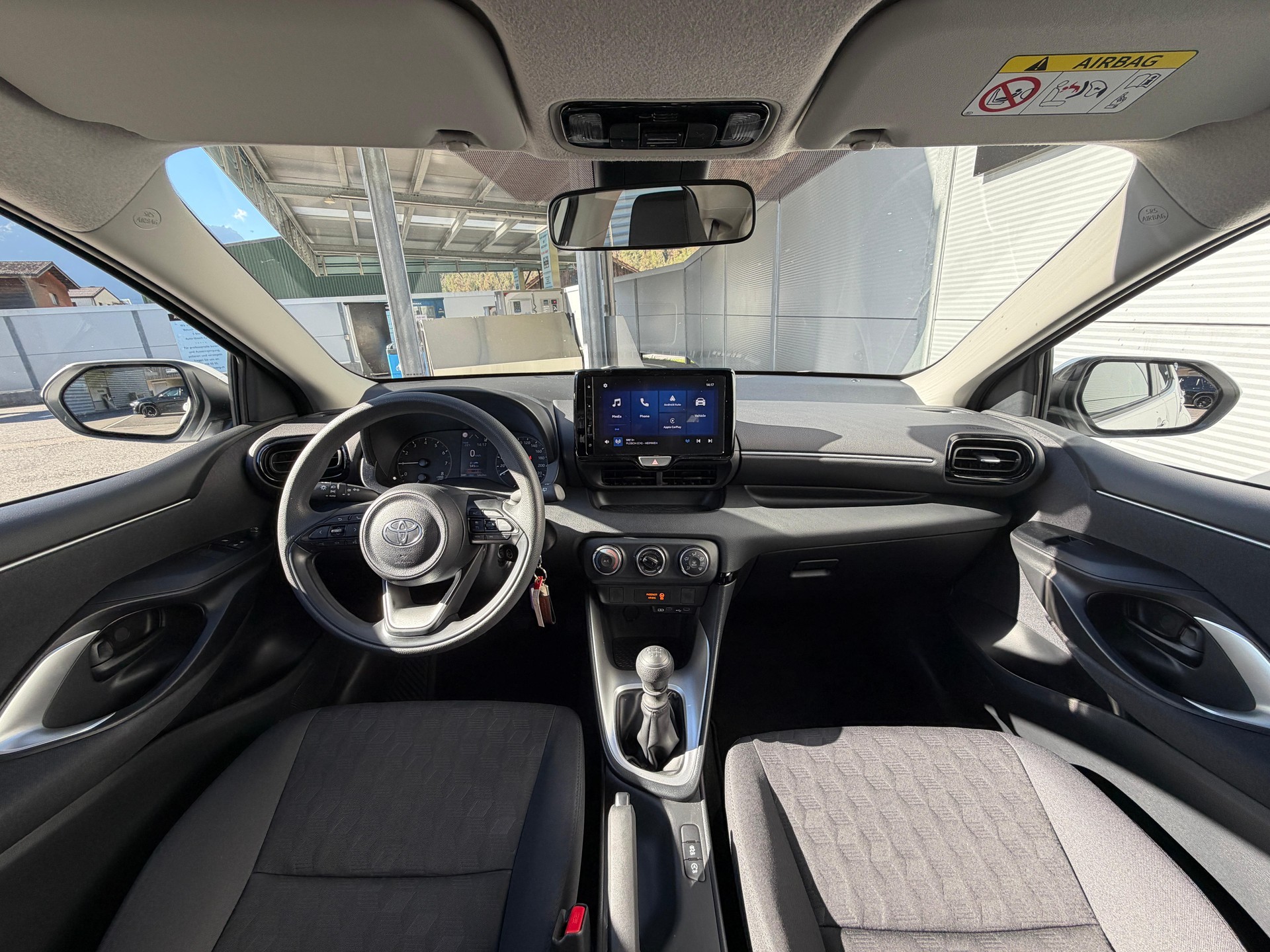 TOYOTA Yaris 1.5 VVT-iE Comfort-image-5