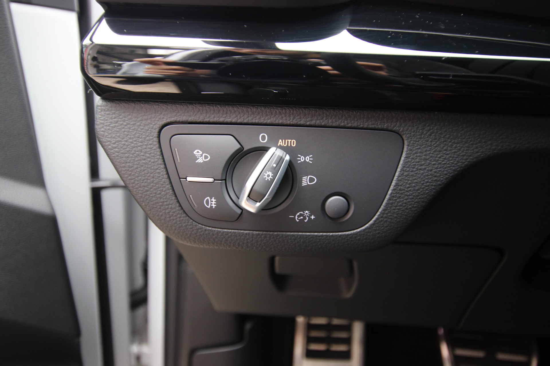 AUDI SQ5 Sportback TDI quattro tiptronic-image-25