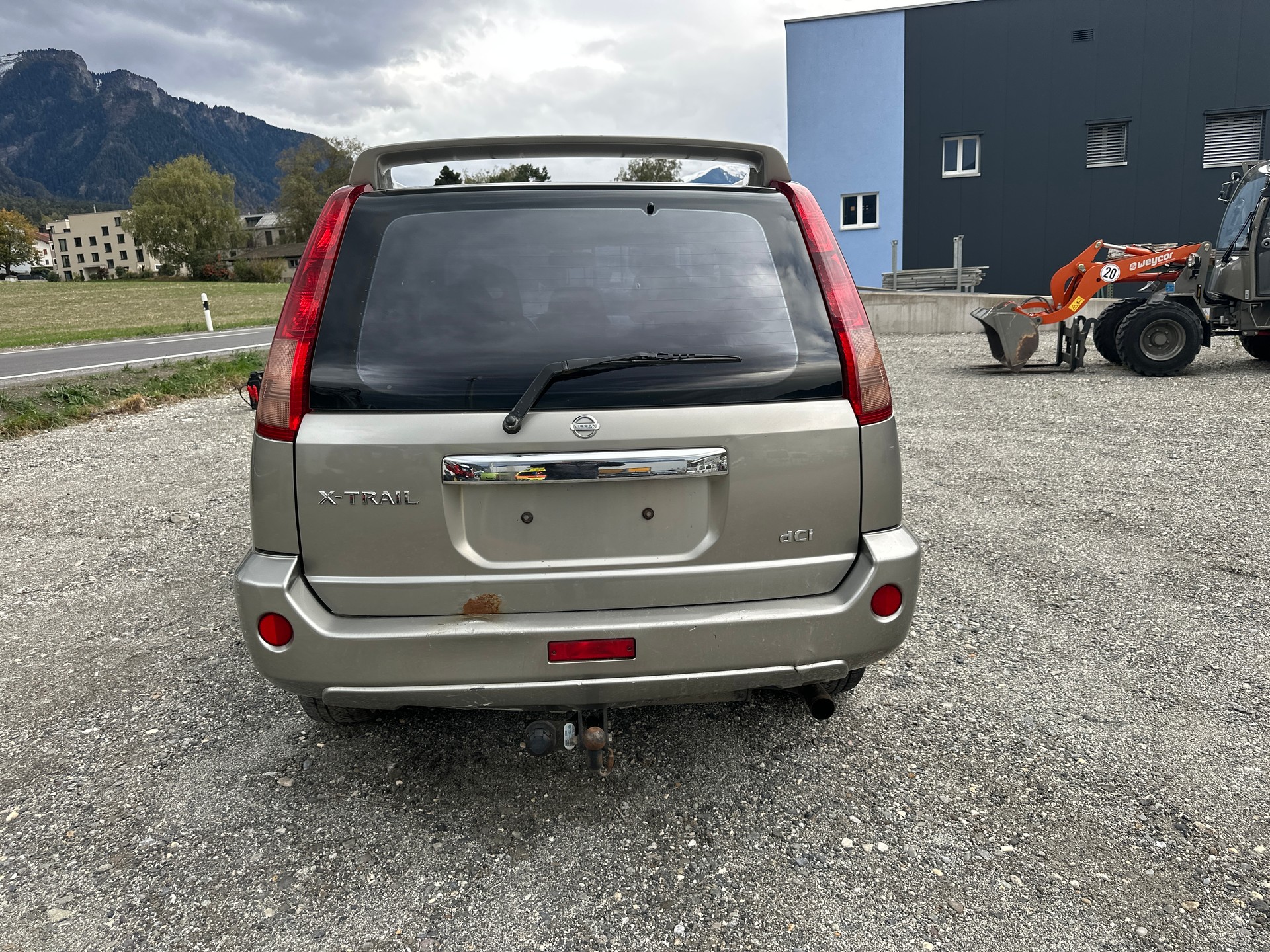 NISSAN X-Trail 2.2 DCI Elegance-image-3