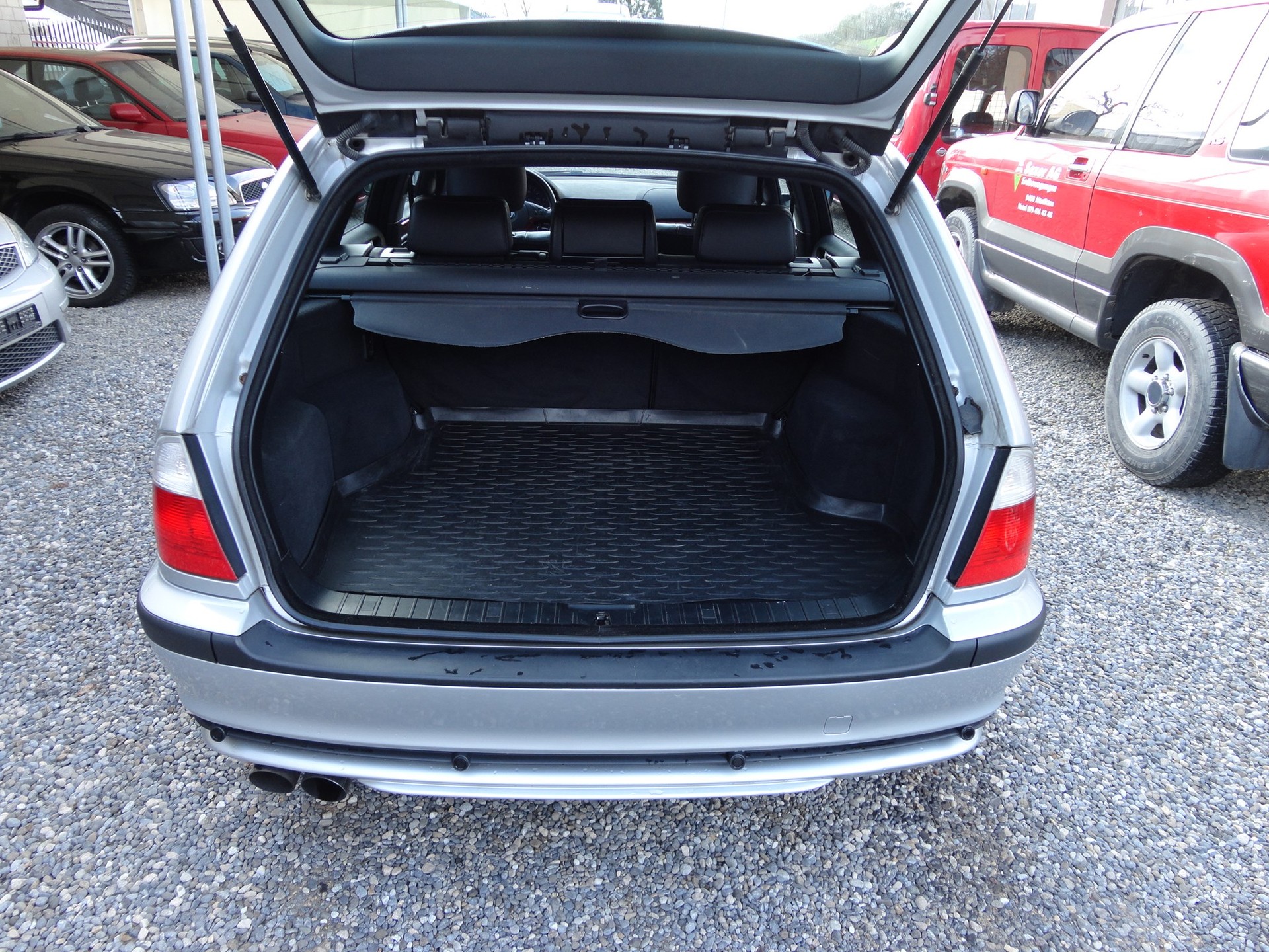 BMW-ALPINA B3 3.3 X Touring S.Tronic-image-8