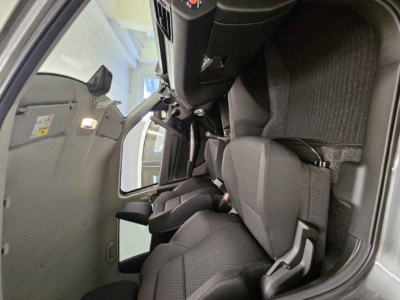 SUZUKI Swift 1.2 Compact Top Hybrid 4x4-image-1