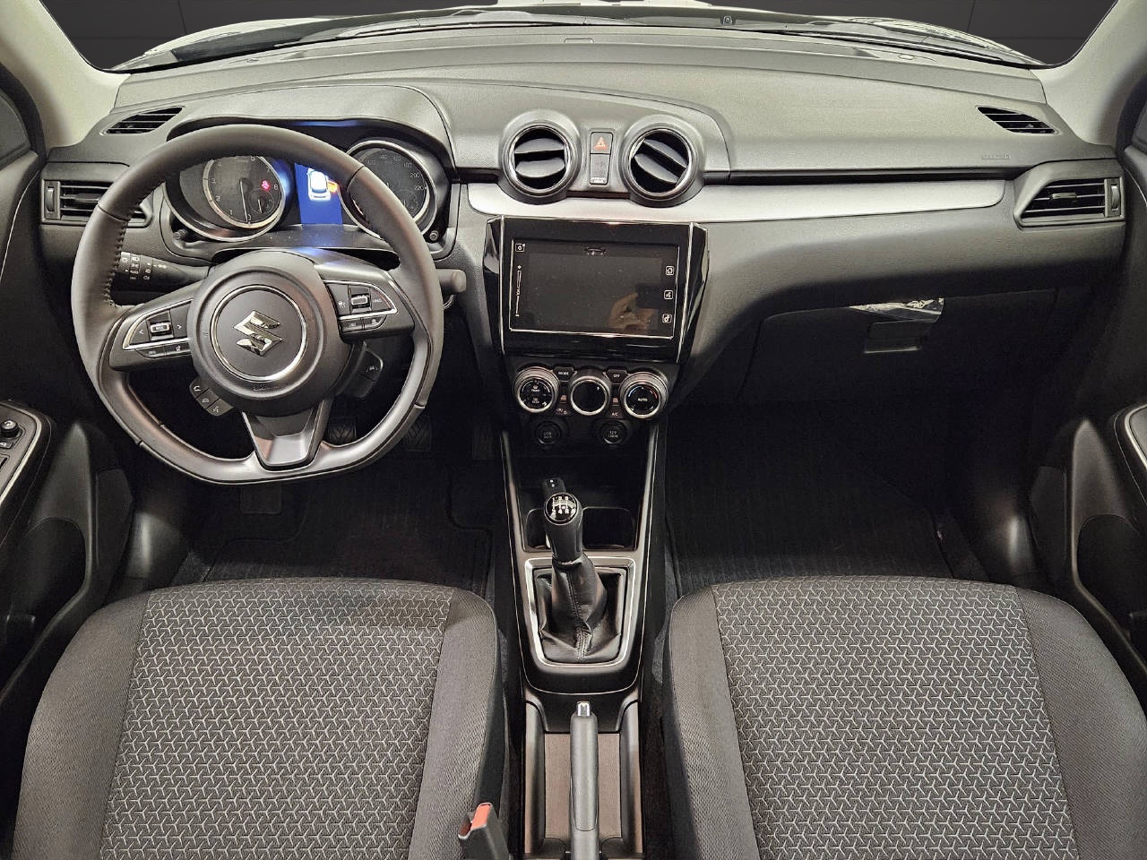 SUZUKI Swift 1.2 Compact Top Hybrid 4x4-image-3
