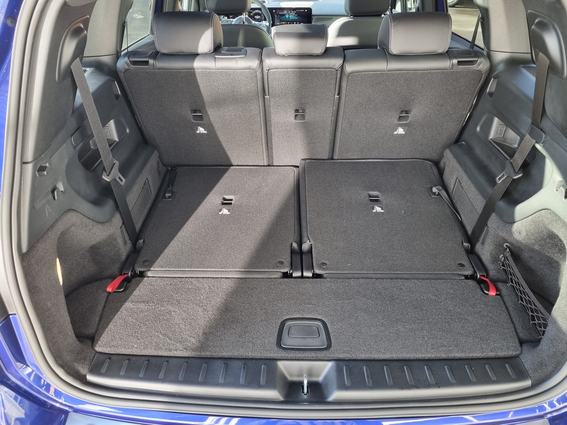 MERCEDES-BENZ GLB 35 AMG 4Matic (ab Service, neue Bremsen)-image-12