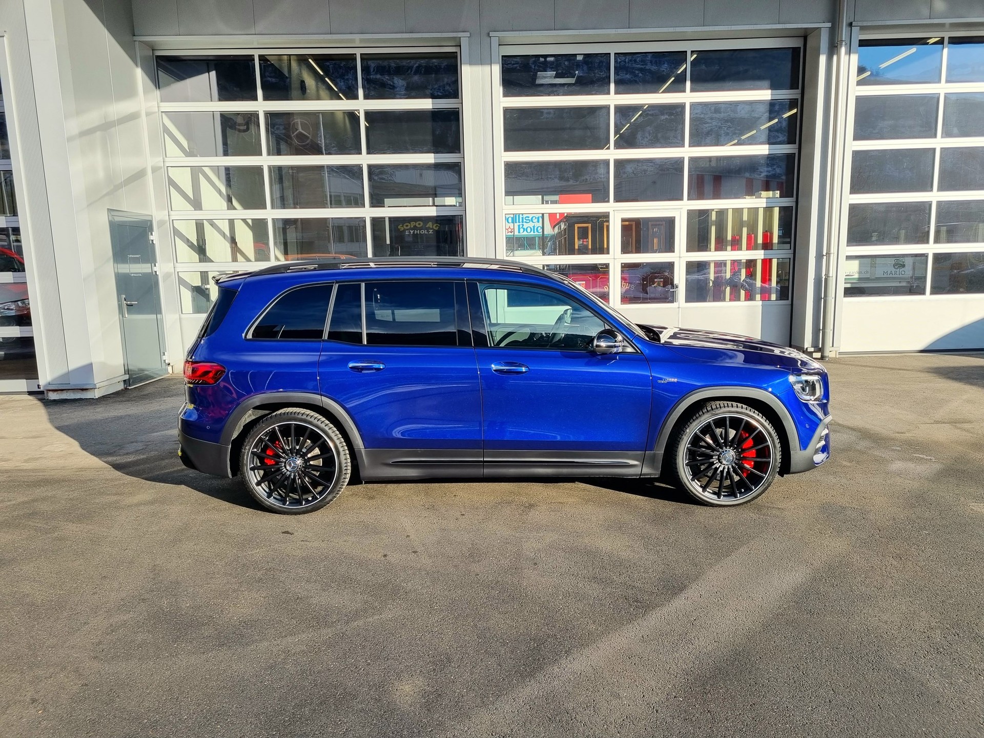 MERCEDES-BENZ GLB 35 AMG 4Matic (ab Service, neue Bremsen)-image-1
