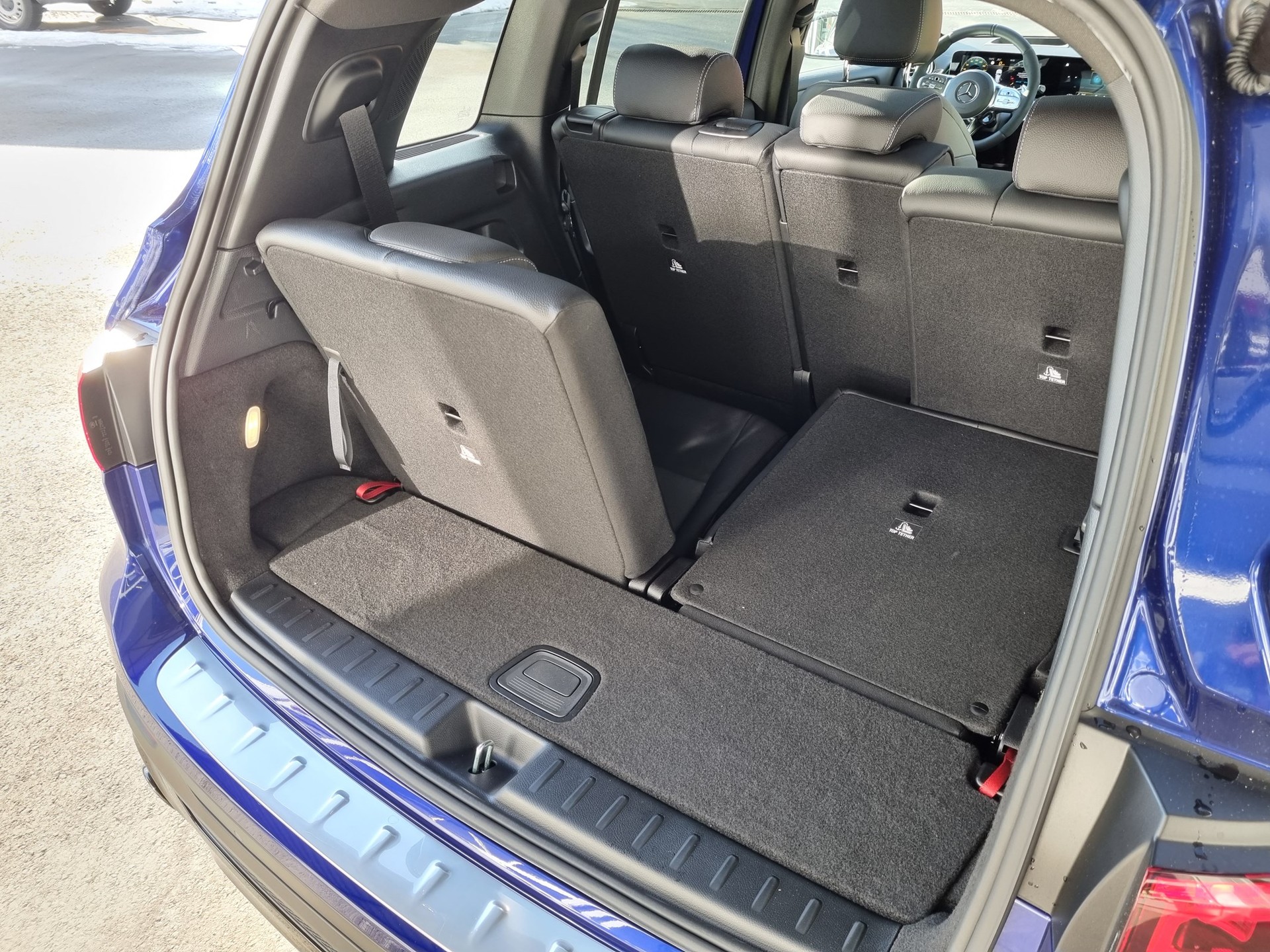 MERCEDES-BENZ GLB 35 AMG 4Matic (ab Service, neue Bremsen)-image-11