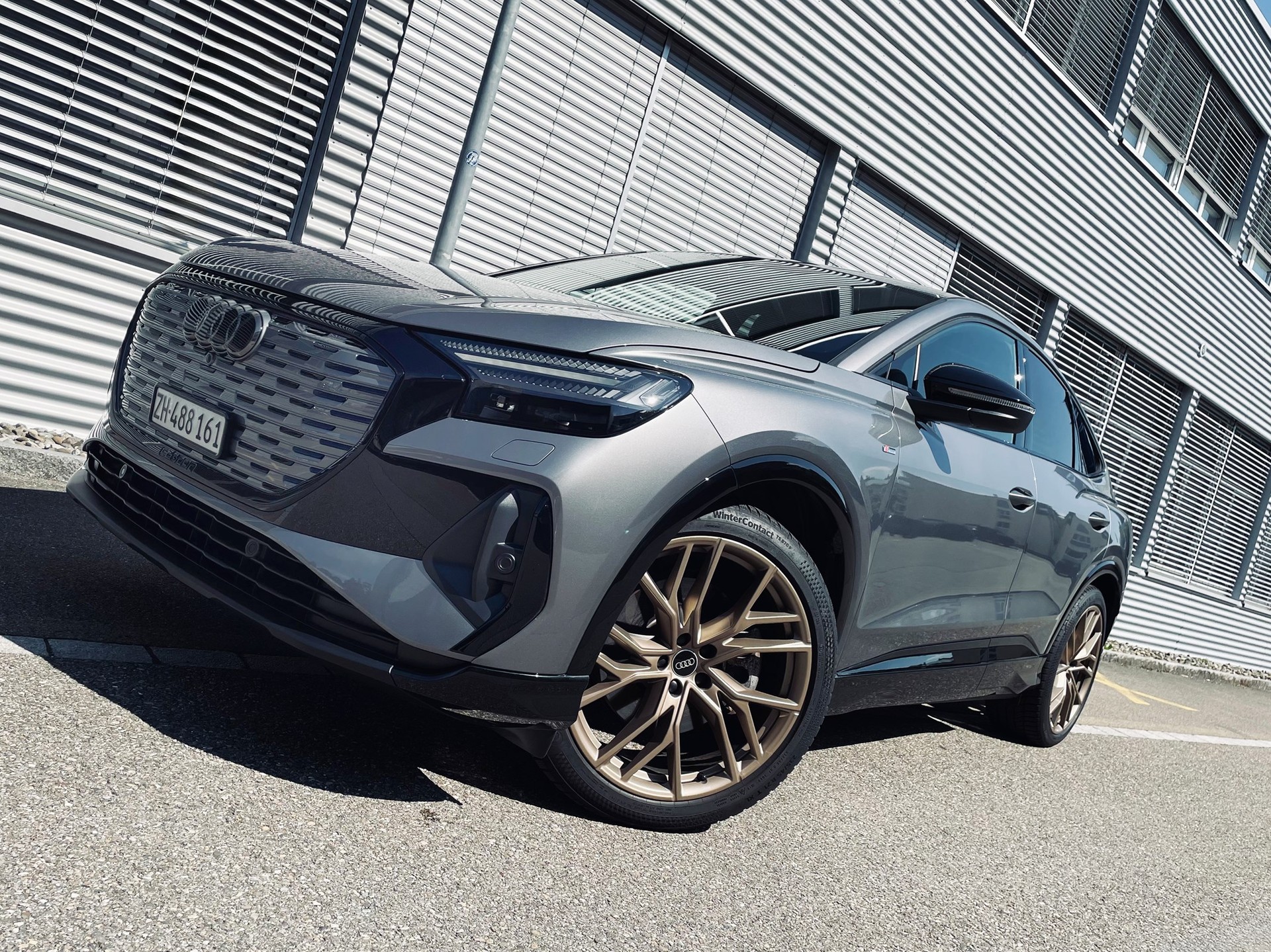 AUDI Q4 Sportback e-tron 50 quattro-image-1