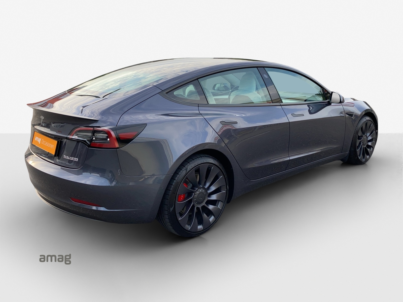 TESLA Model 3 Performance Dual Motor AWD-image-3