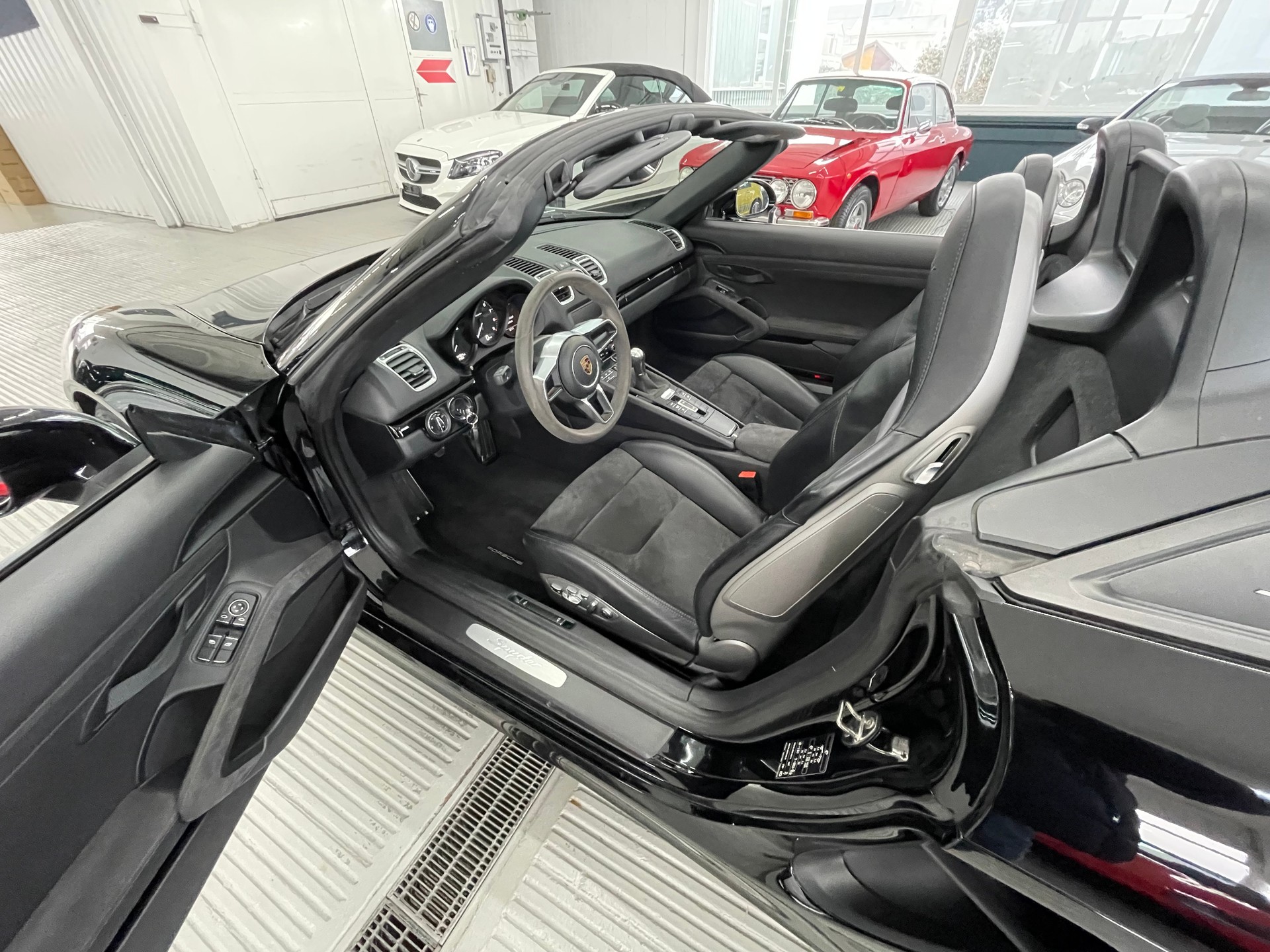 PORSCHE Boxster Spyder 3.8-image-8