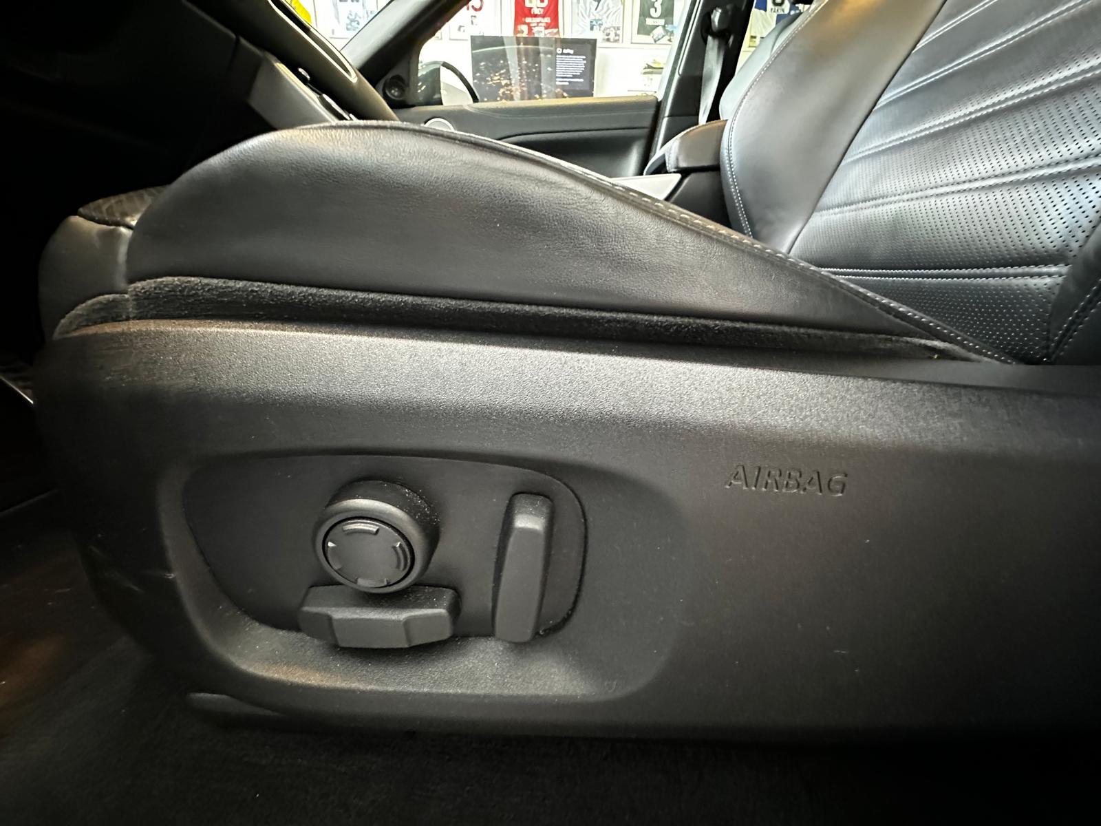 LAND ROVER Evoque 2.0 TD4 HSE Dynam.-image-17