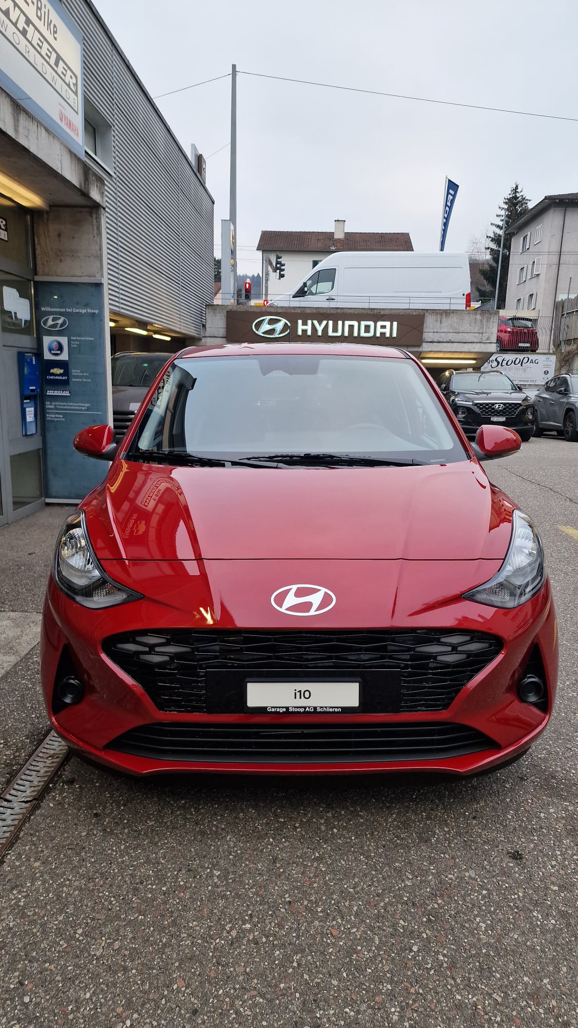 HYUNDAI i10 1.2 Amplia AMT5-image-4