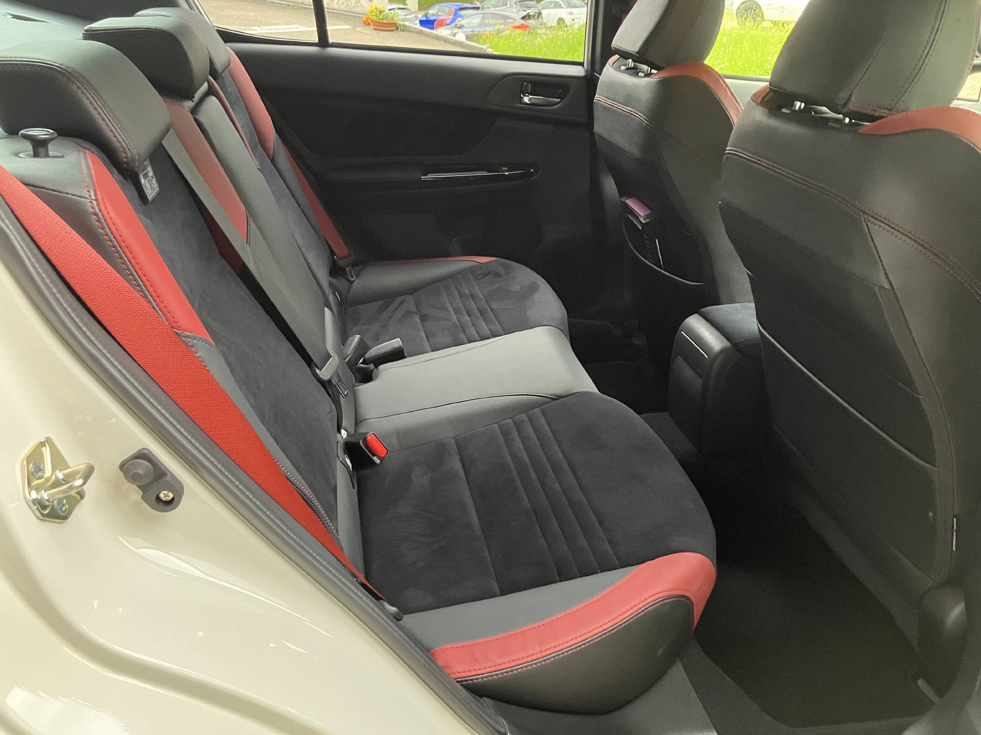 SUBARU WRX STI 2.5 T Ultimate Edition-image-5
