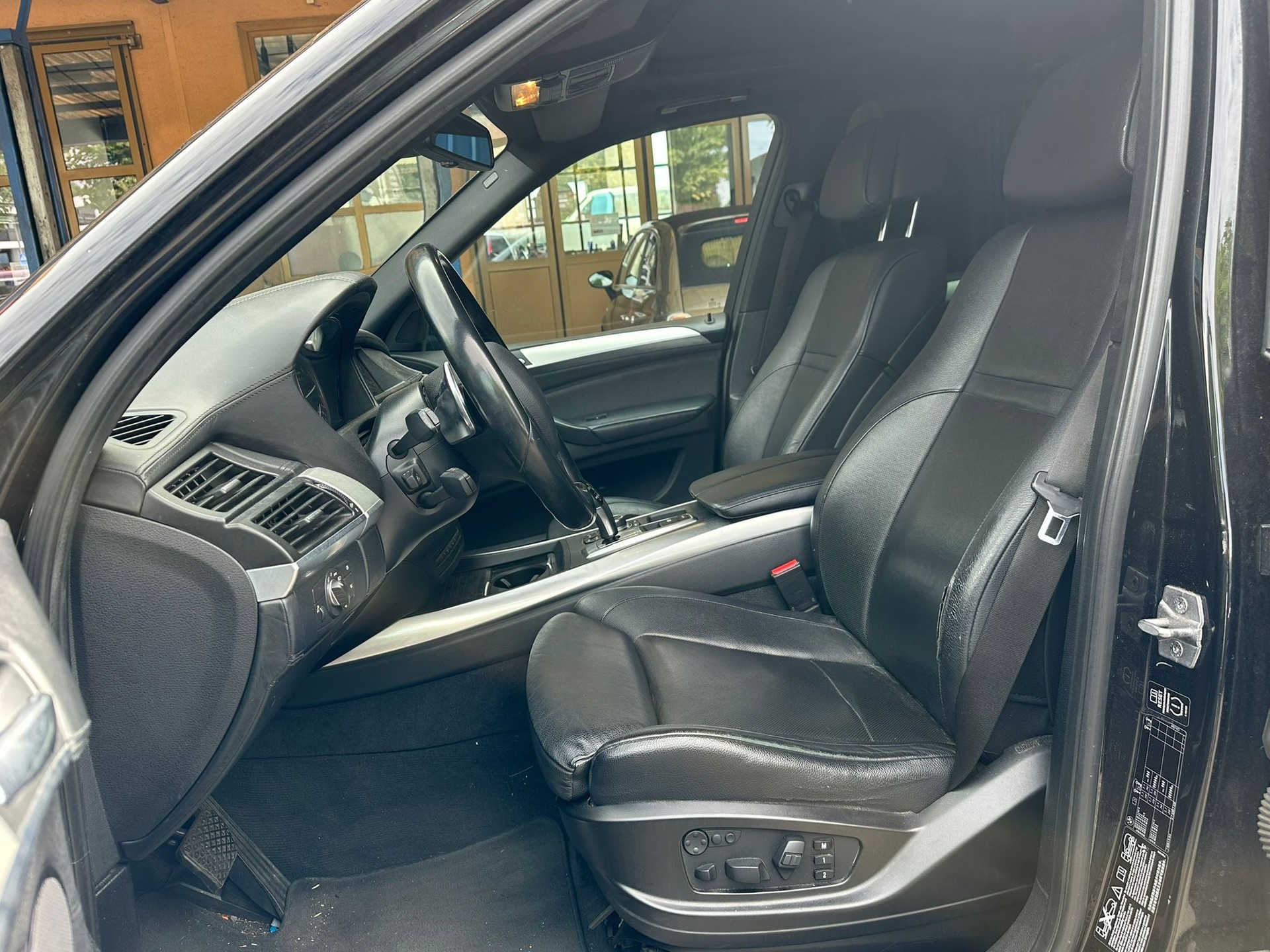 BMW X5 xDrive M50d Steptronic-image-9