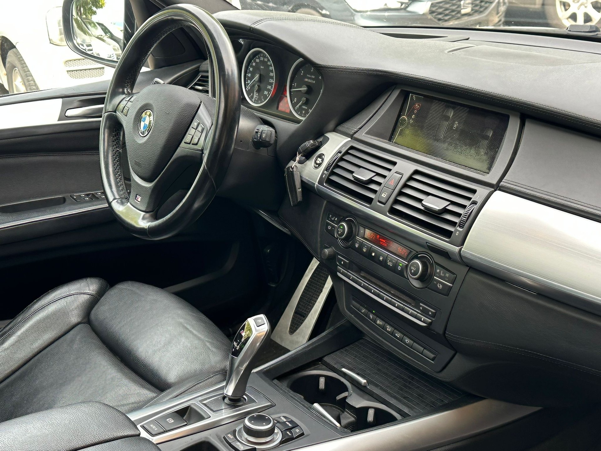 BMW X5 xDrive M50d Steptronic-image-8