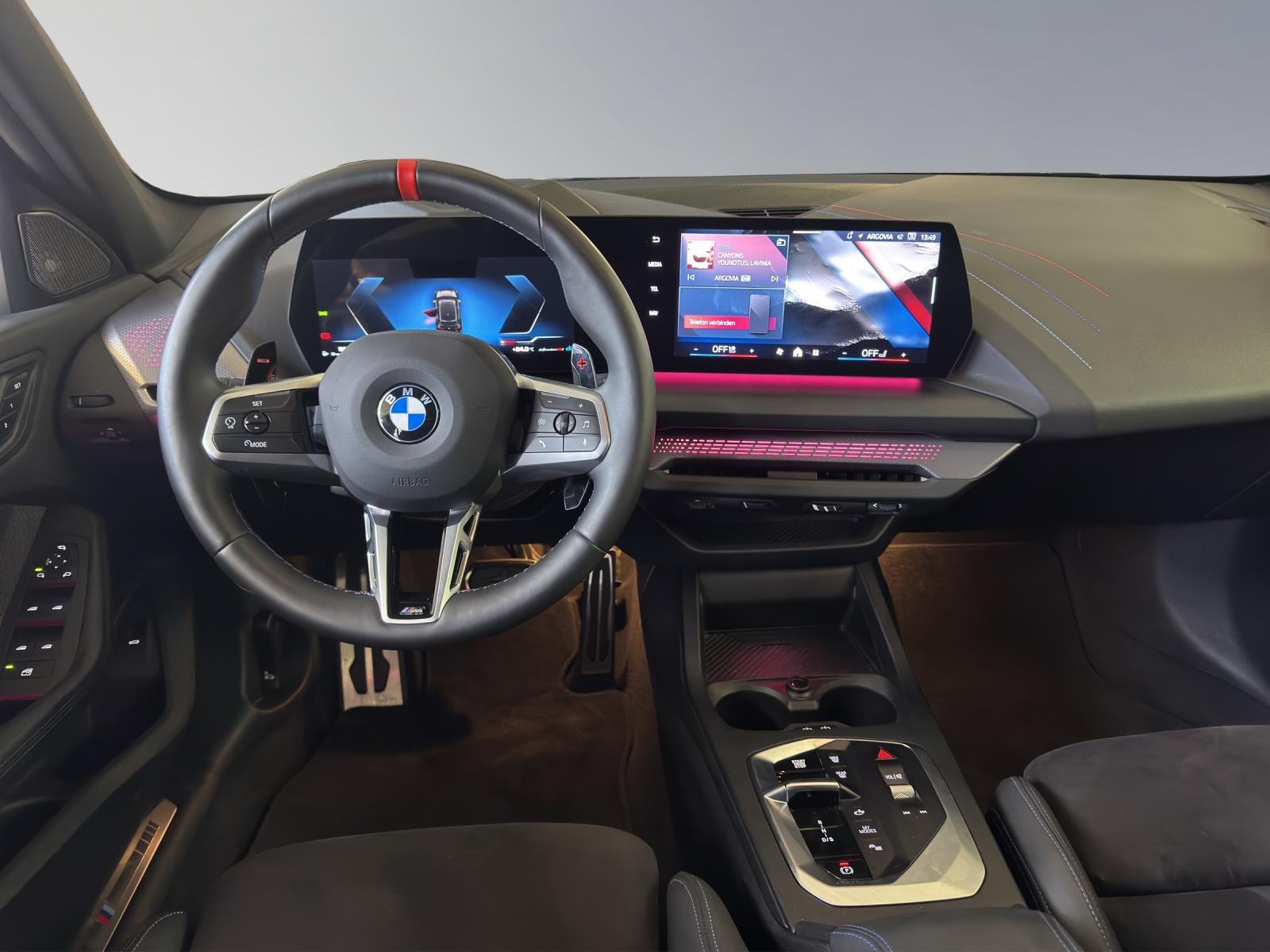 BMW M135i xDrive M Sportpaket Pro-image-8