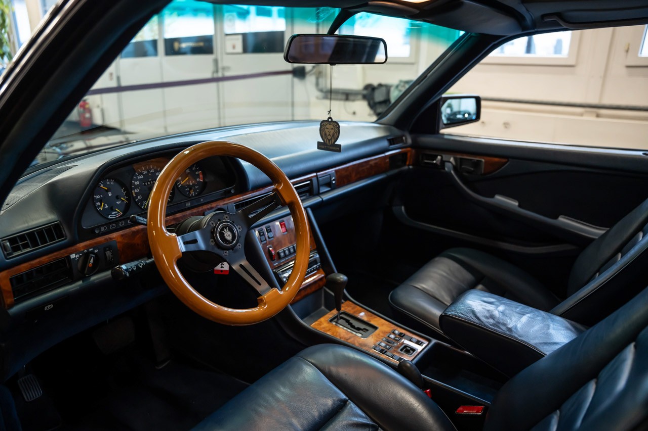 MERCEDES-BENZ 500 SEC Automatic-image-10