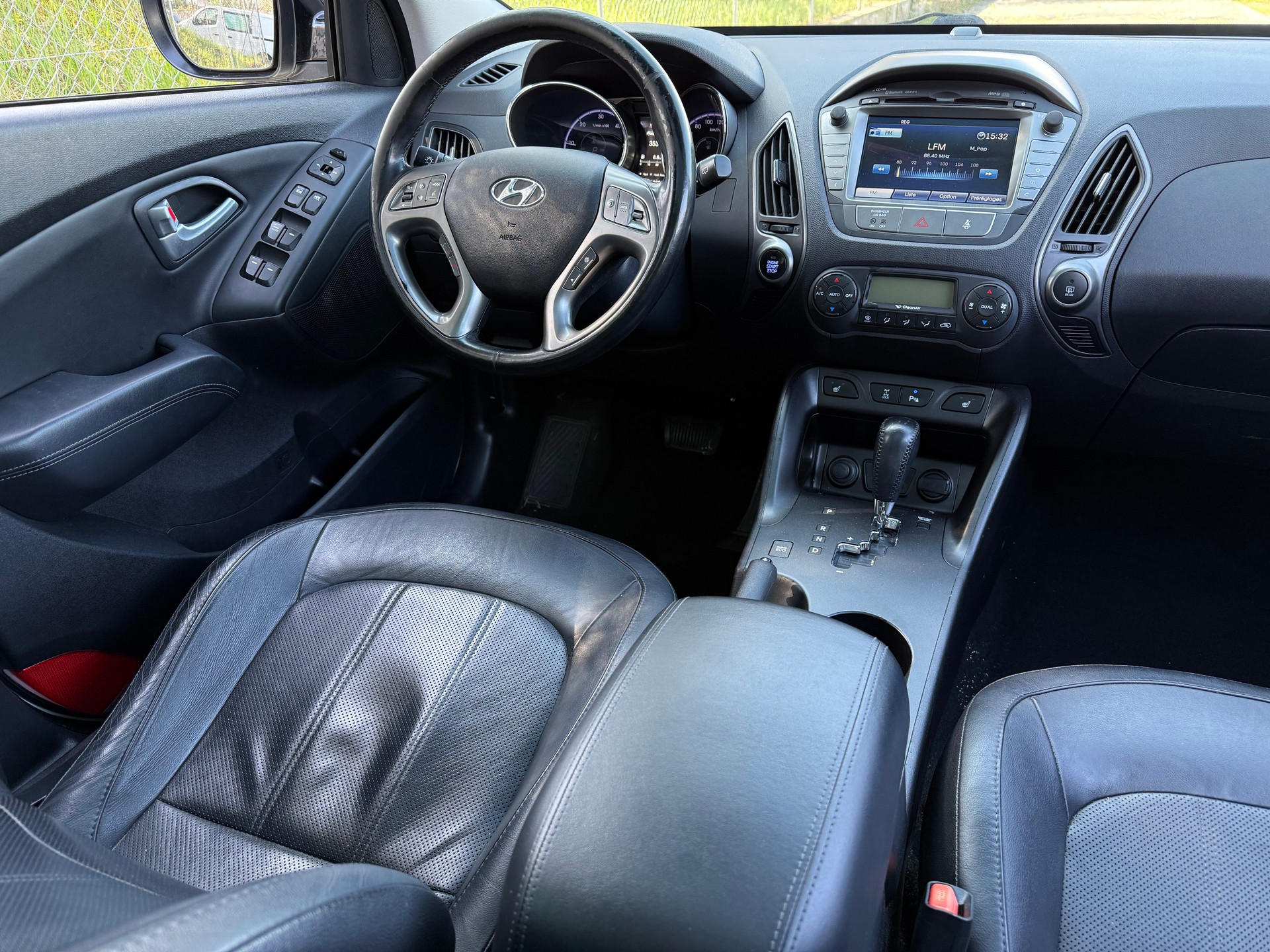 HYUNDAI iX 35 2.0 CRDi exxtra Plus 4WD Automatic-image-5