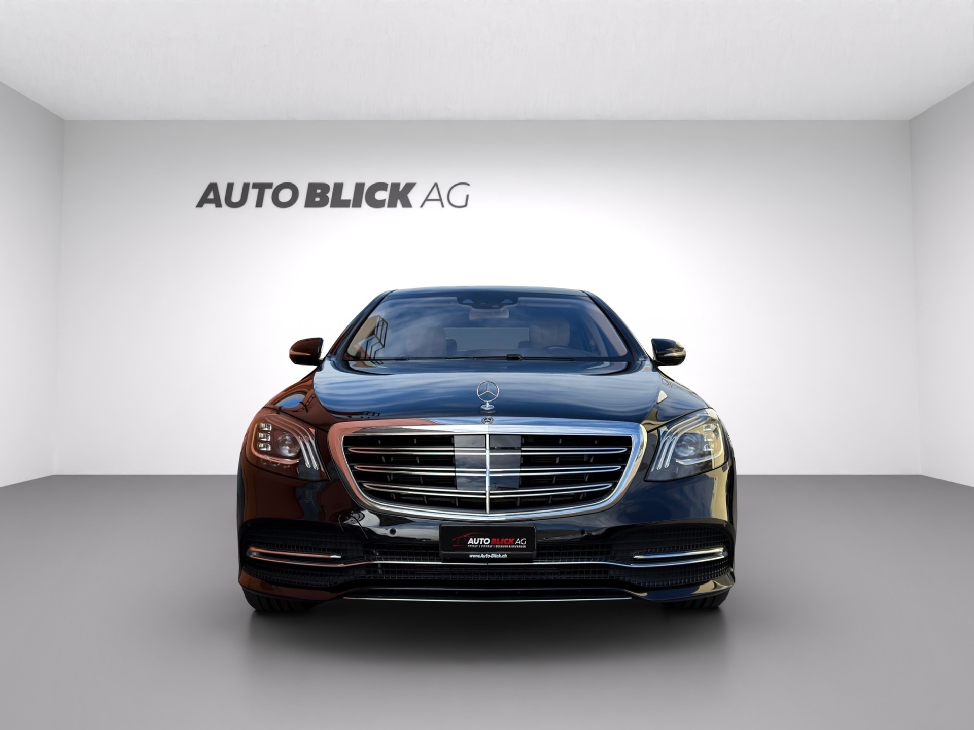 MERCEDES-BENZ S 560 L 4Matic 9G-Tronic-showroom-element-2