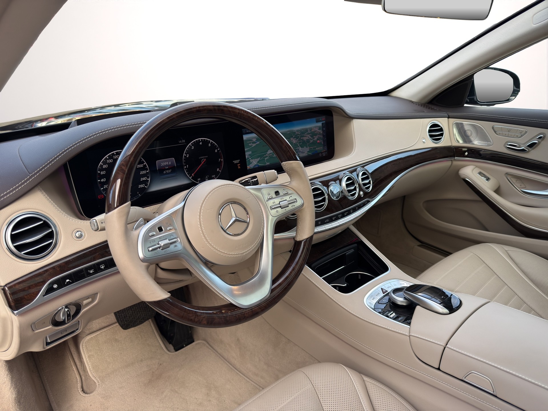 MERCEDES-BENZ S 560 L 4Matic 9G-Tronic-image-10