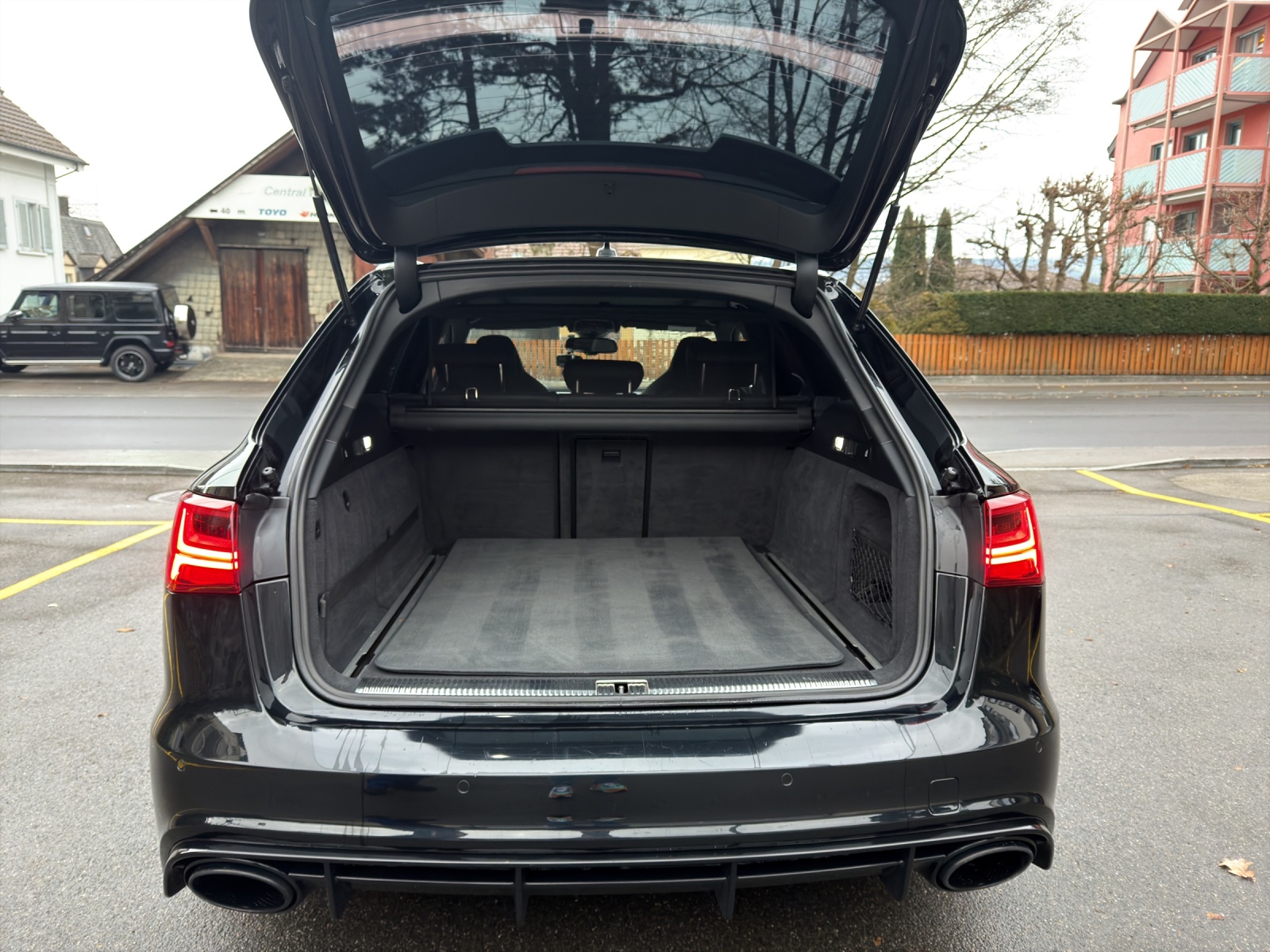 AUDI RS6 Avant 4.0 TFSI V8 quattro Tiptronic-image-14