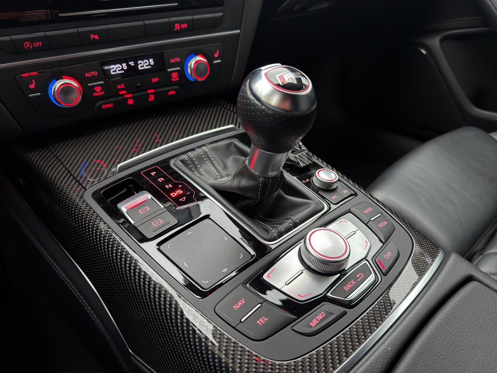 AUDI RS6 Avant 4.0 TFSI V8 quattro Tiptronic-image-15