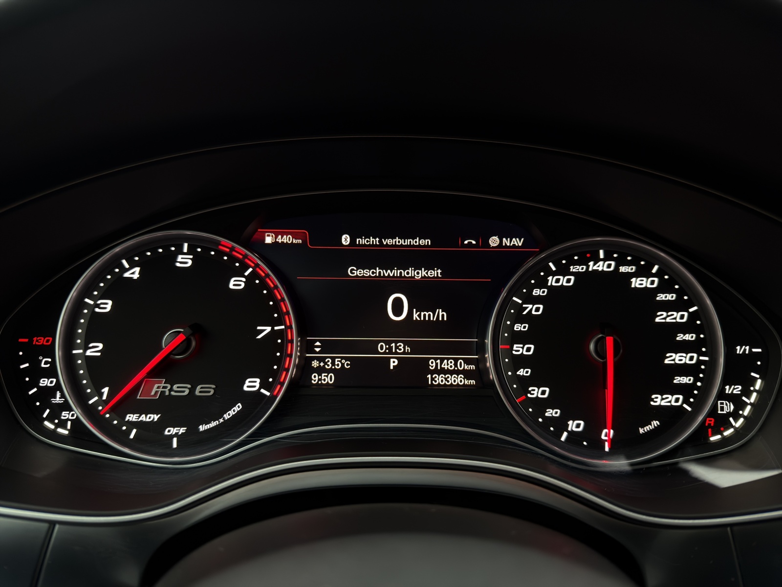 AUDI RS6 Avant 4.0 TFSI V8 quattro Tiptronic-image-11