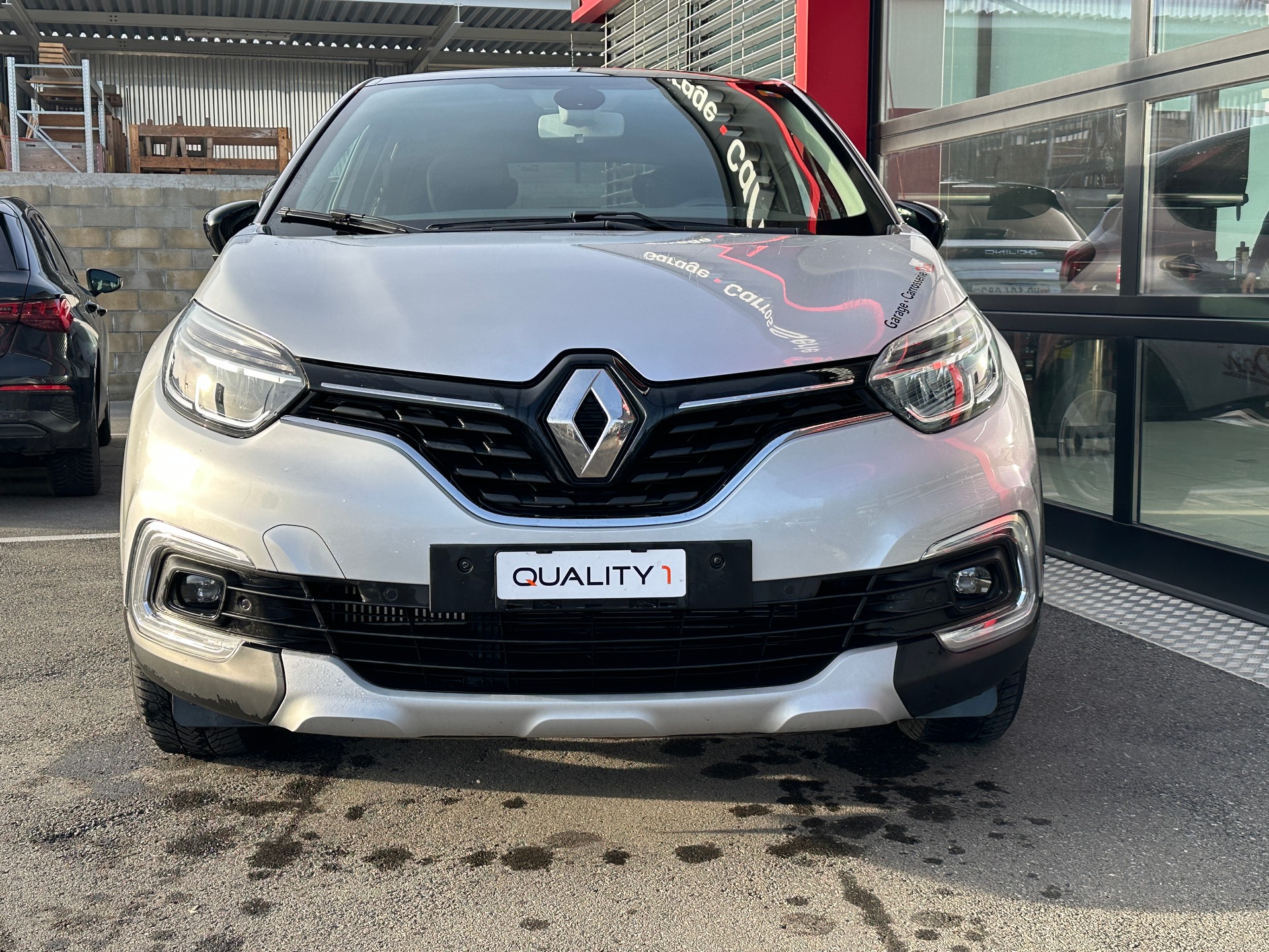 RENAULT Captur 1.2 T 16V Intens-image-2