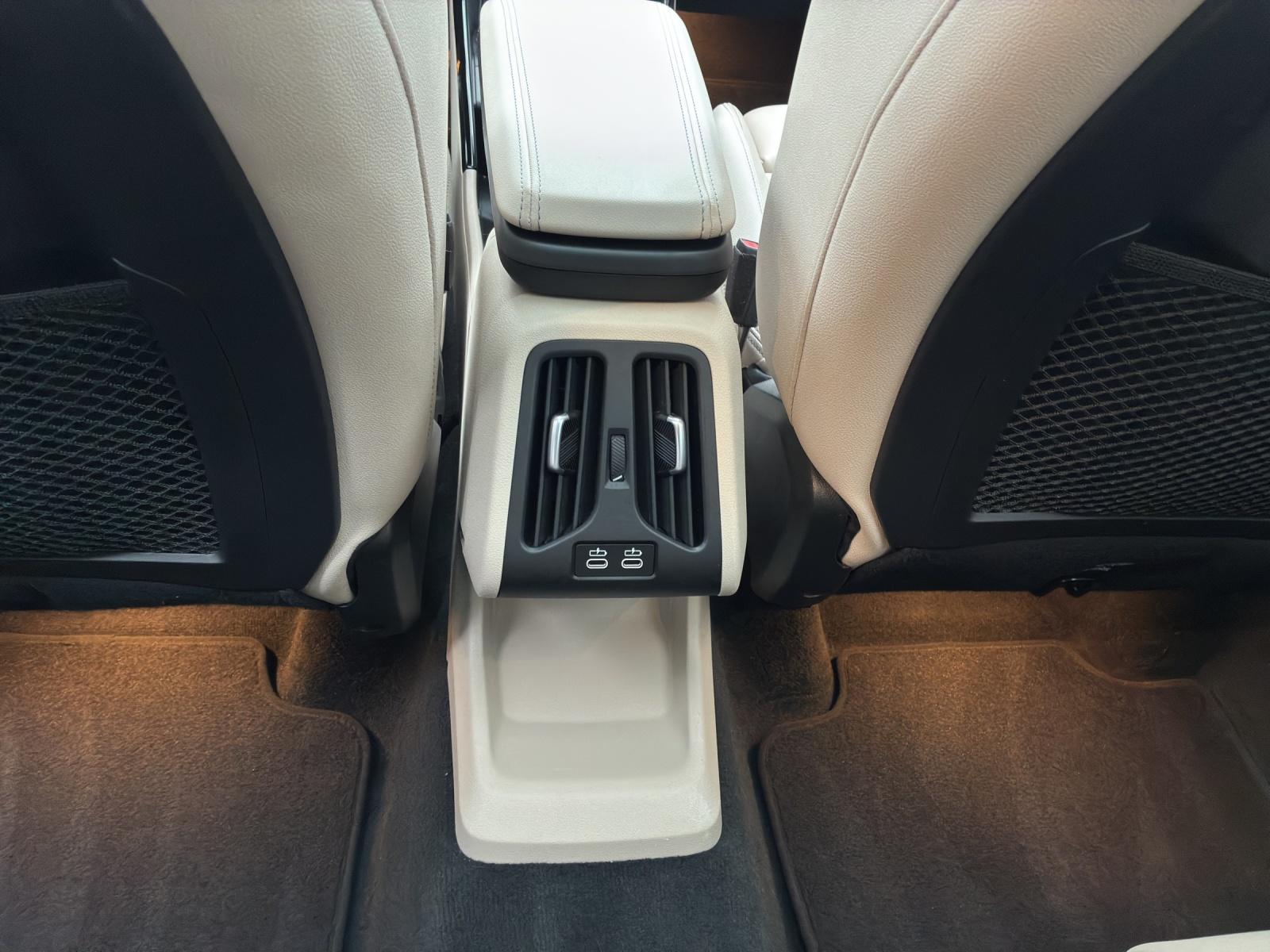BMW 223d xDrive paddles Active Tourer-image-19
