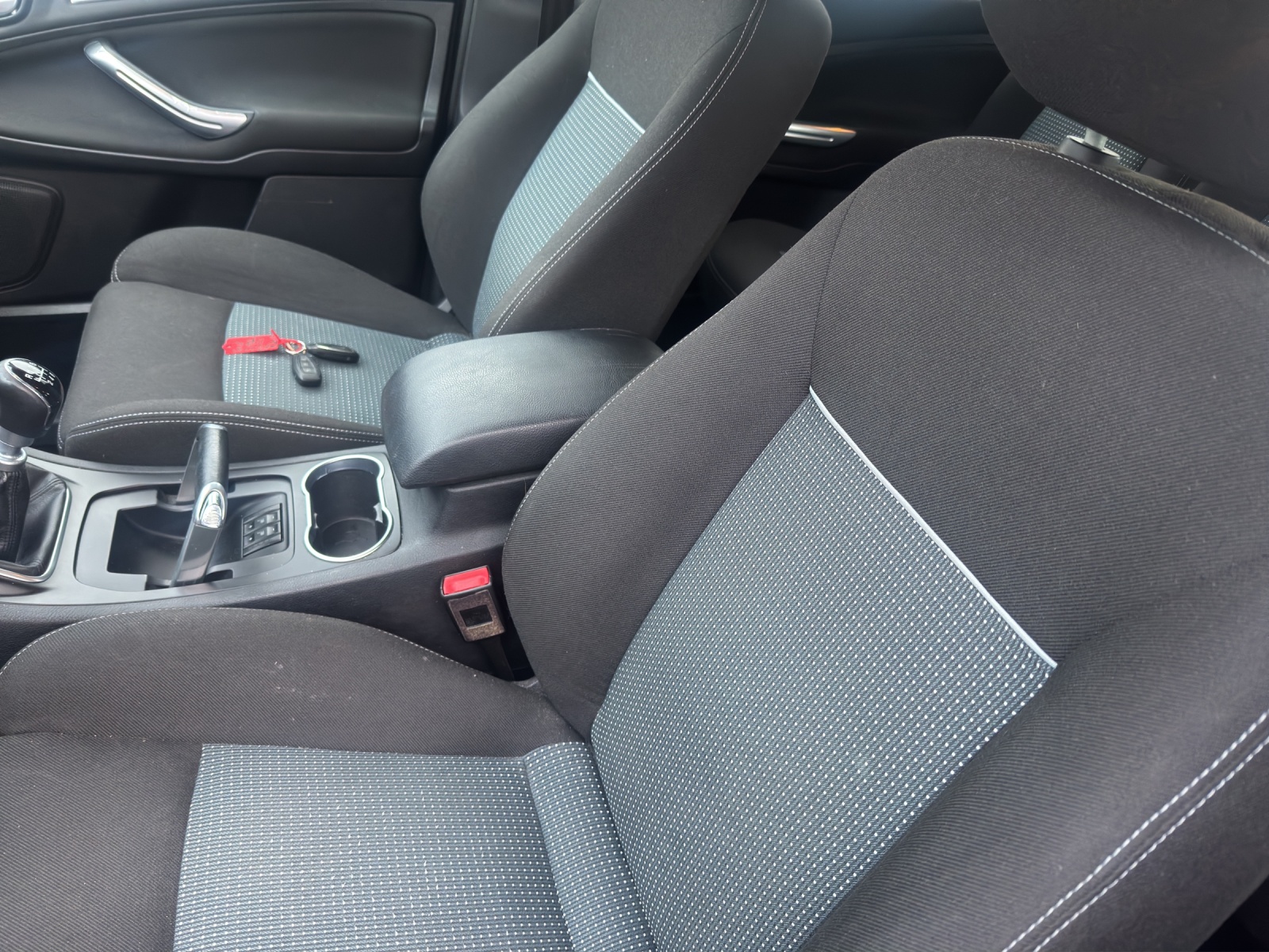 FORD S-Max 1.6 SCTi-image-5