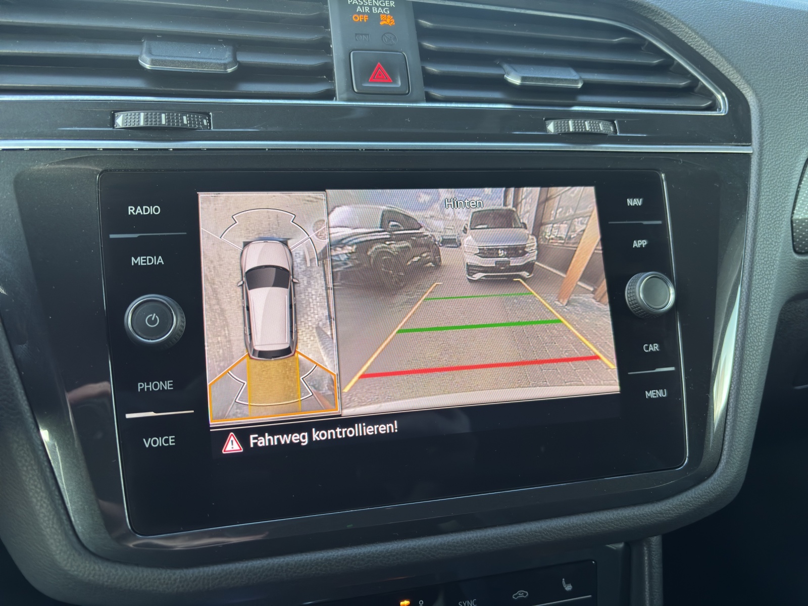 VW Tiguan 2.0TSI R-Line 4Motion DSG-image-6