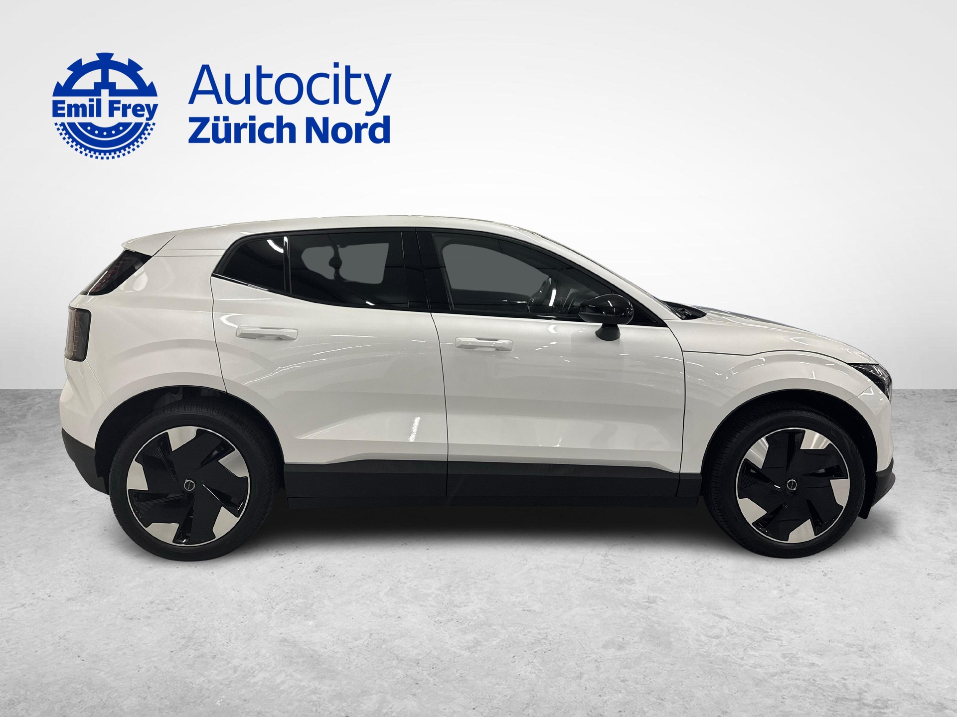 VOLVO EX30 E60 Plus-image-5
