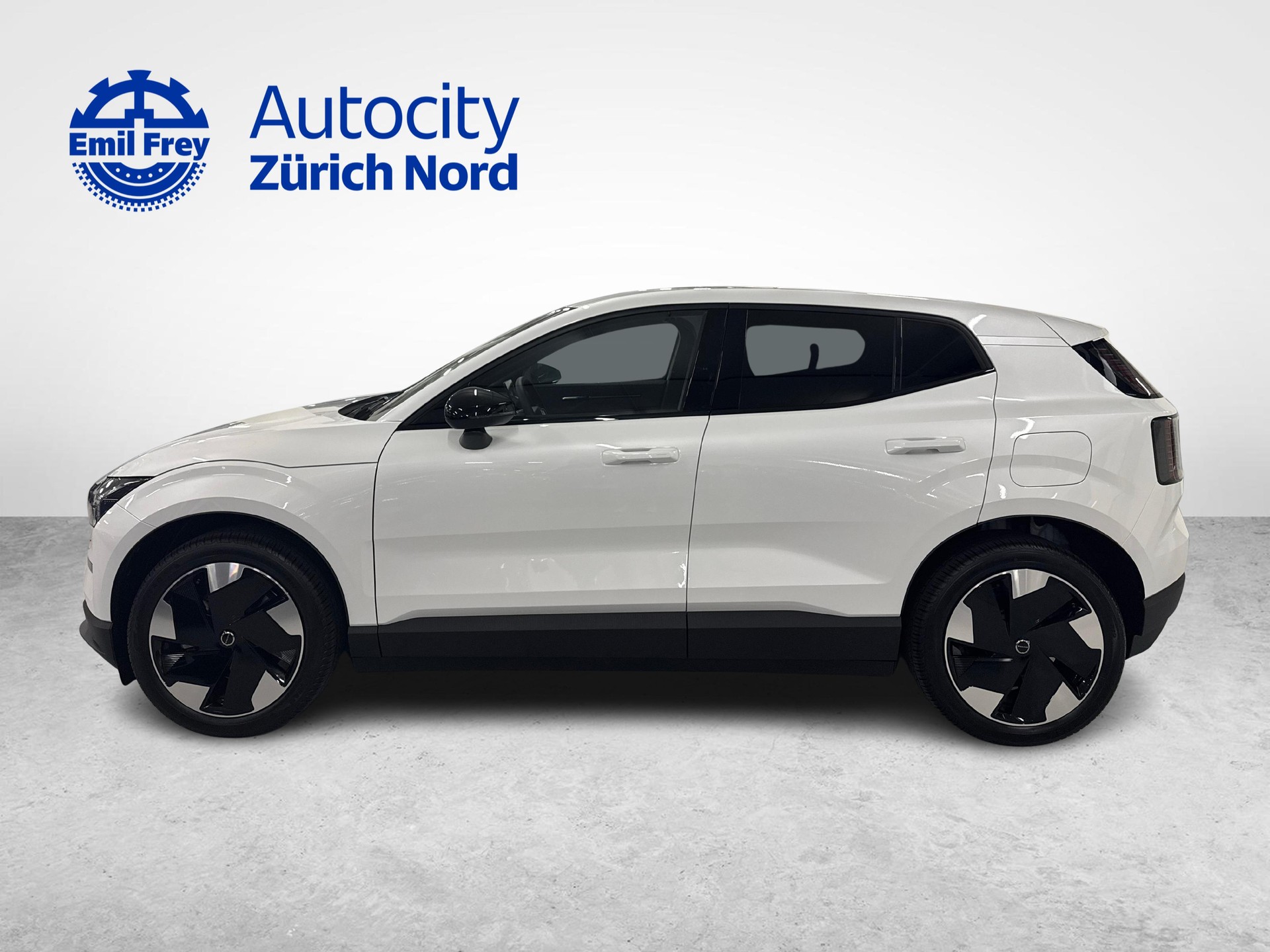 VOLVO EX30 E60 Plus-image-1