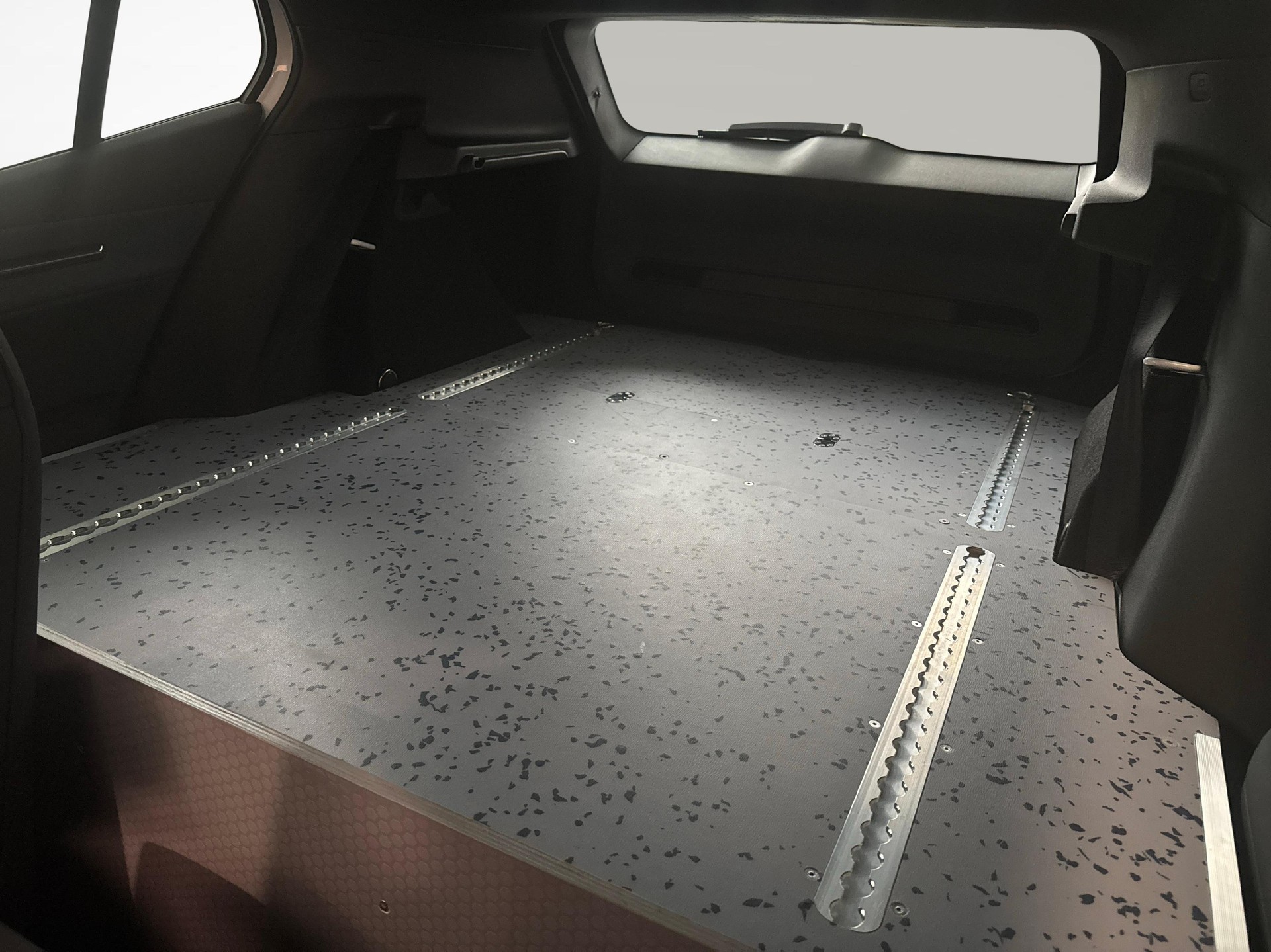 VOLVO EX30 E60 Plus-image-11