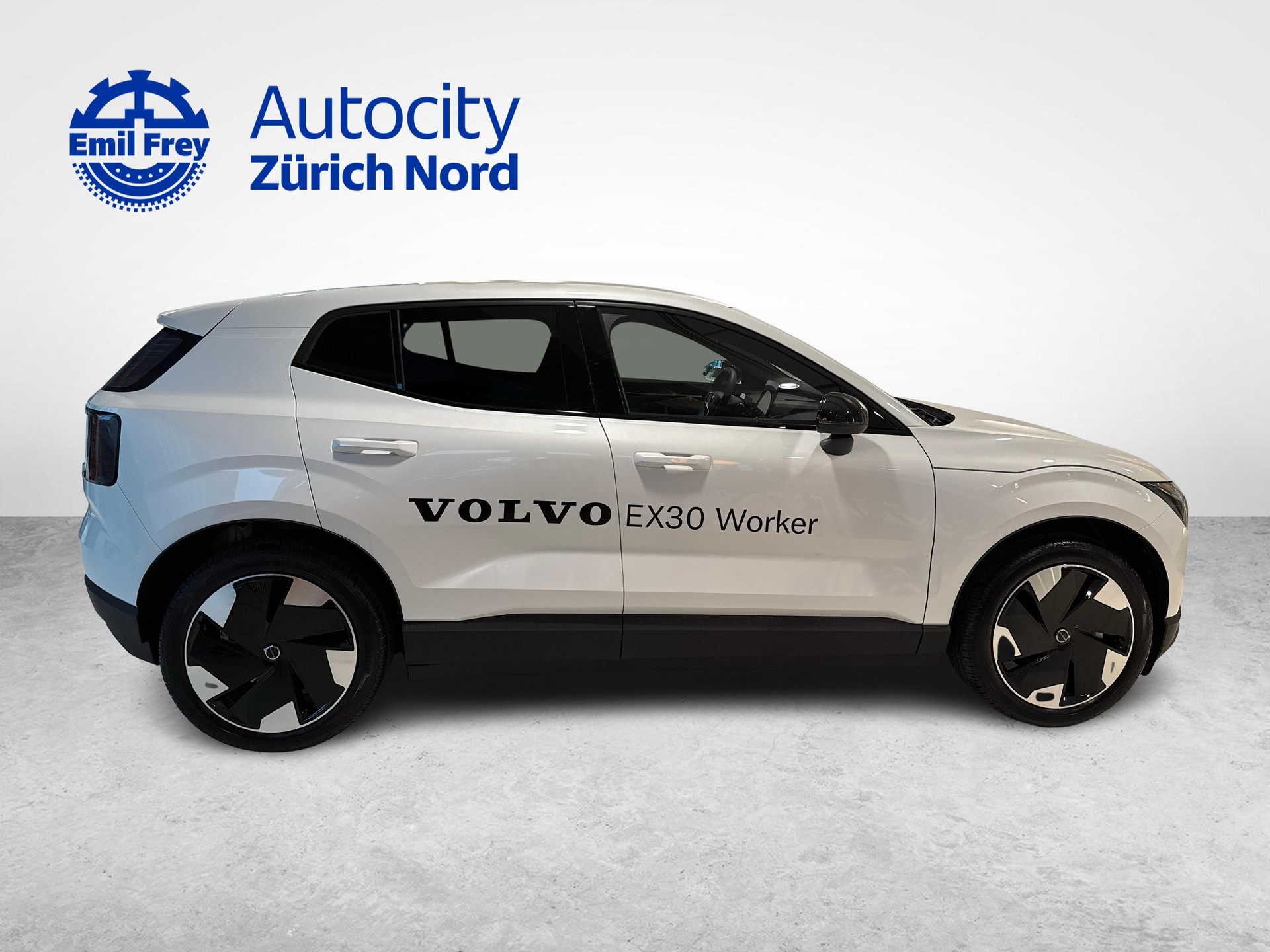 VOLVO EX30 E60 Plus-image-3