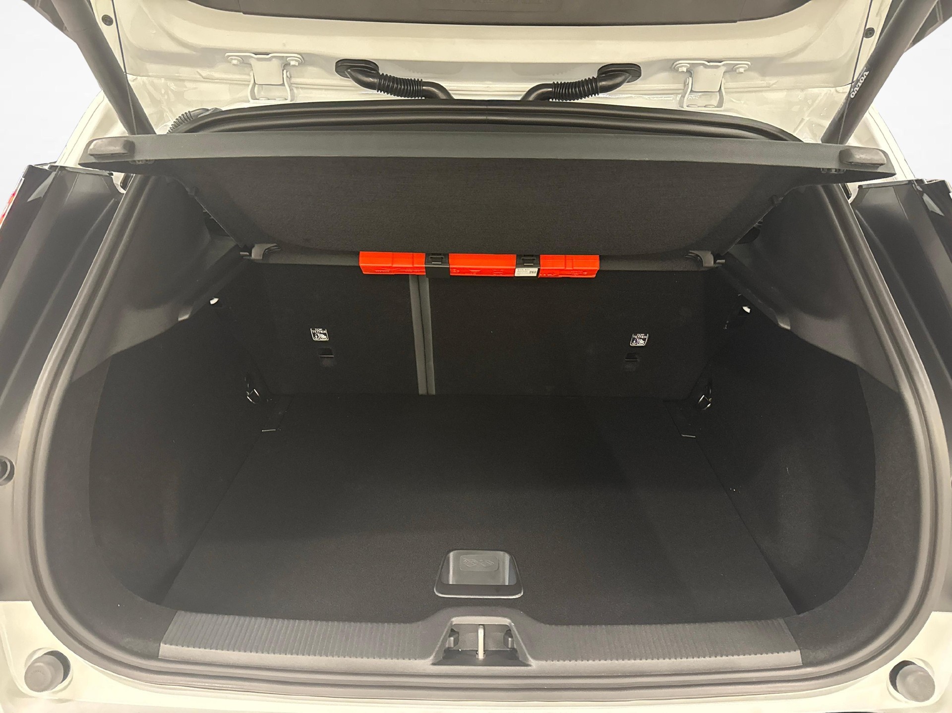 VOLVO EX30 E60 Plus-image-11