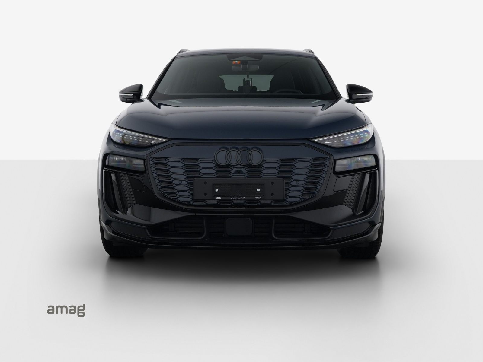 AUDI Q6 e-tron quattro-image-5