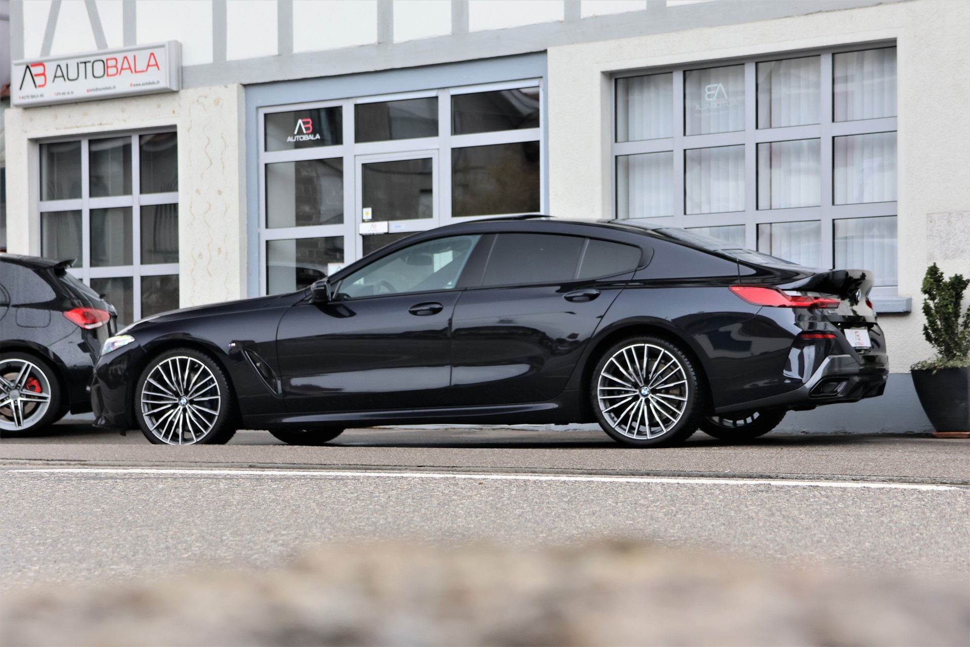BMW 840i xDrive M Sport Steptronic-image-3
