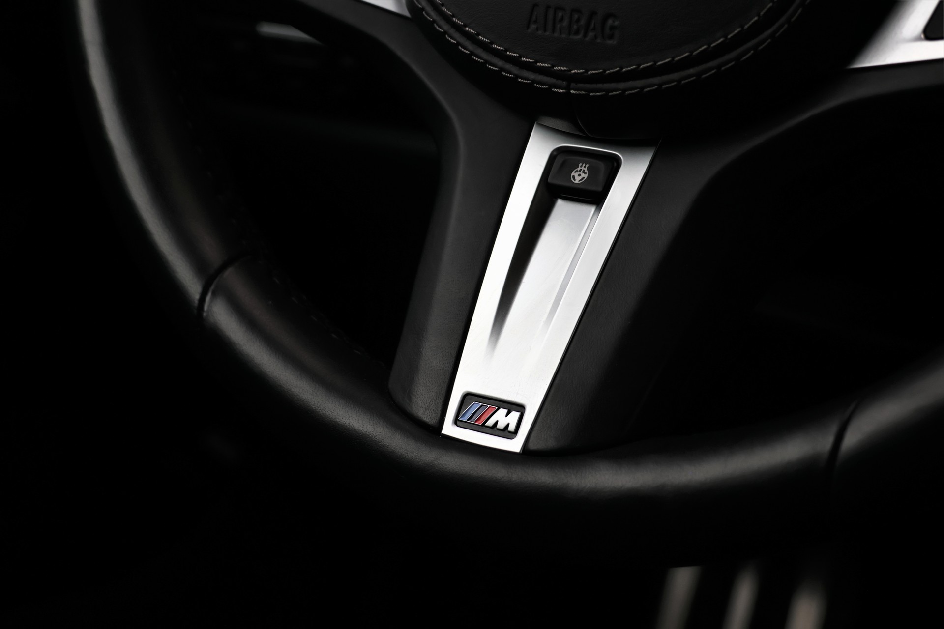 BMW 840i xDrive M Sport Steptronic-image-18