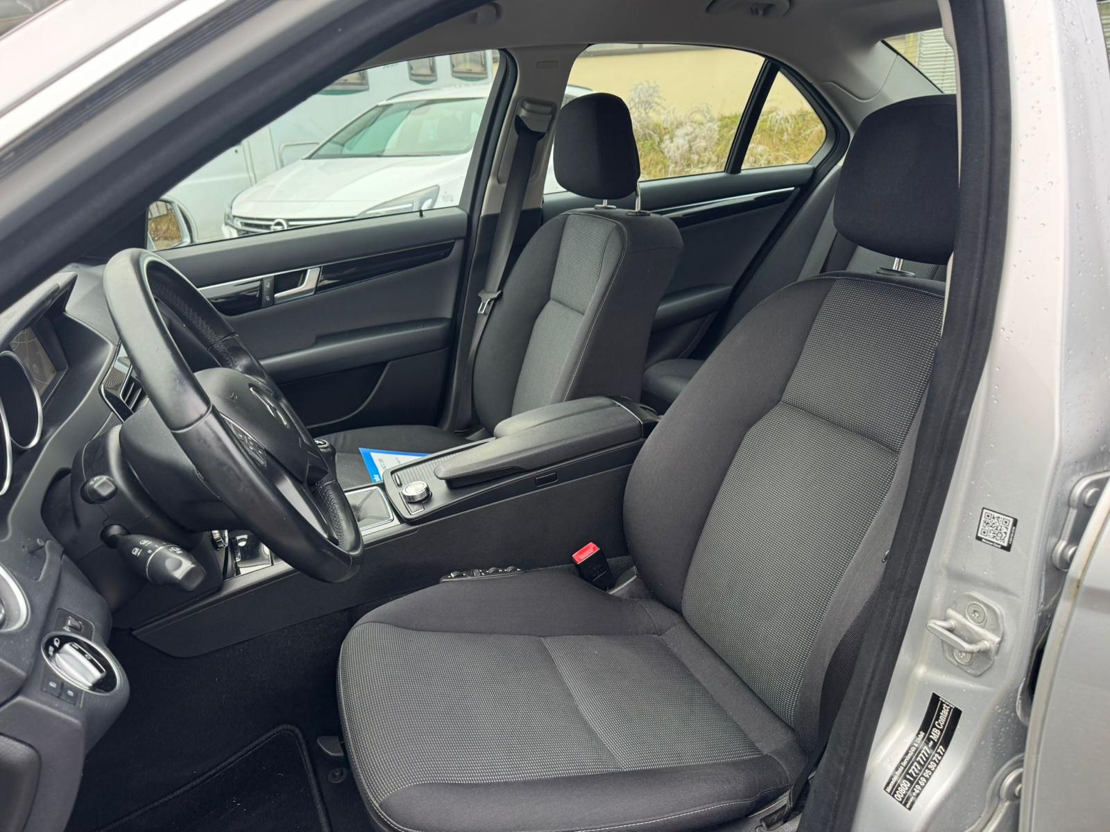 MERCEDES-BENZ C 200 CDI-image-9