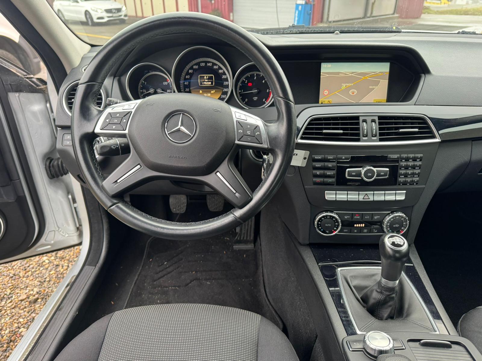 MERCEDES-BENZ C 200 CDI-image-14