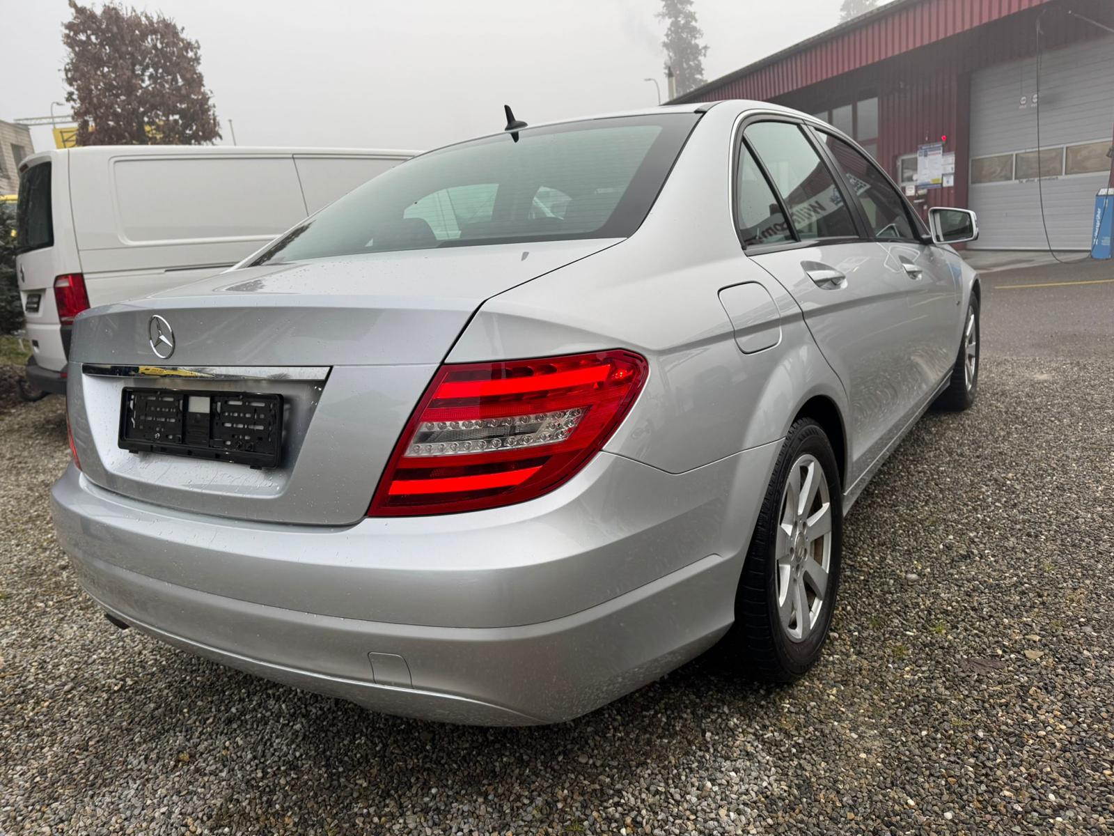 MERCEDES-BENZ C 200 CDI-image-6