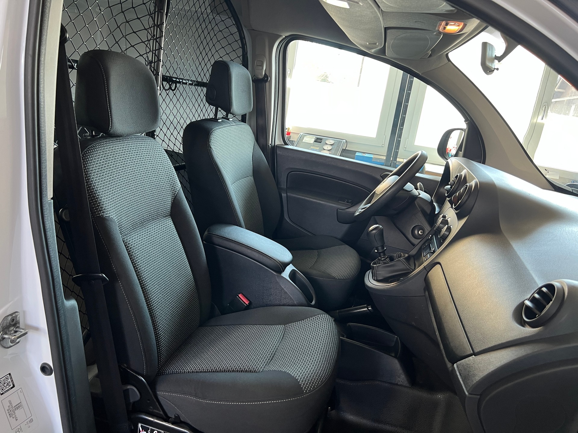 MERCEDES-BENZ Citan 111 CDI L Euro 6-image-6