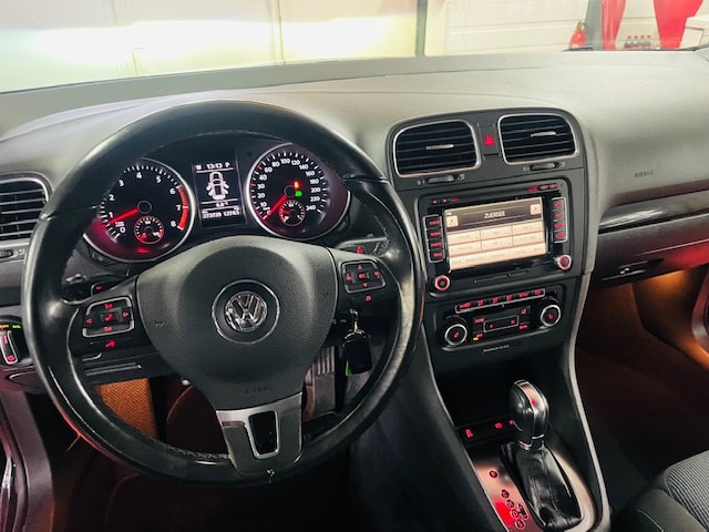 VW Golf 1.4 TSI Team DSG-image-9