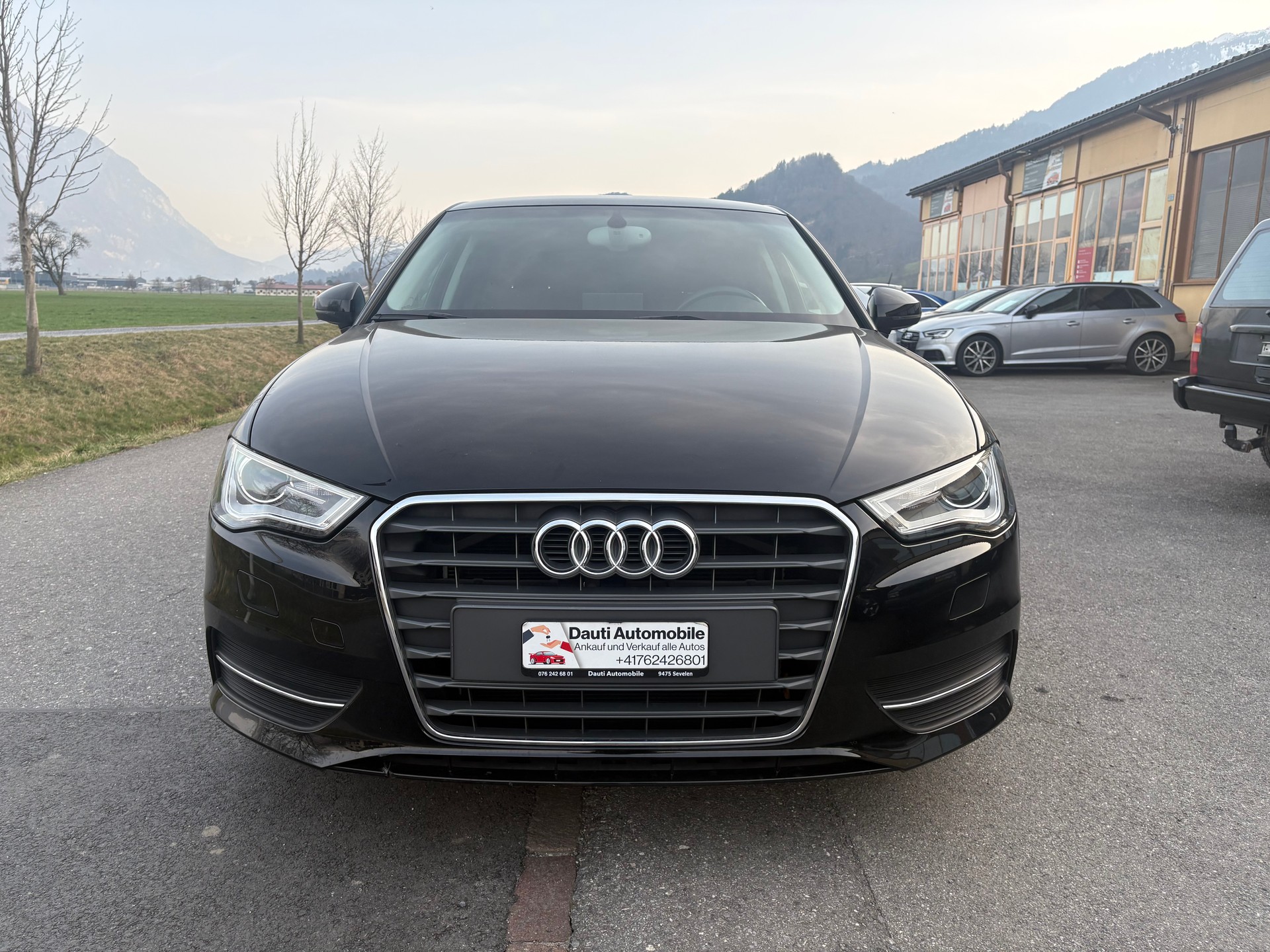 AUDI A3 Sportback 1.4 TFSI Attraction S-tronic-image-1