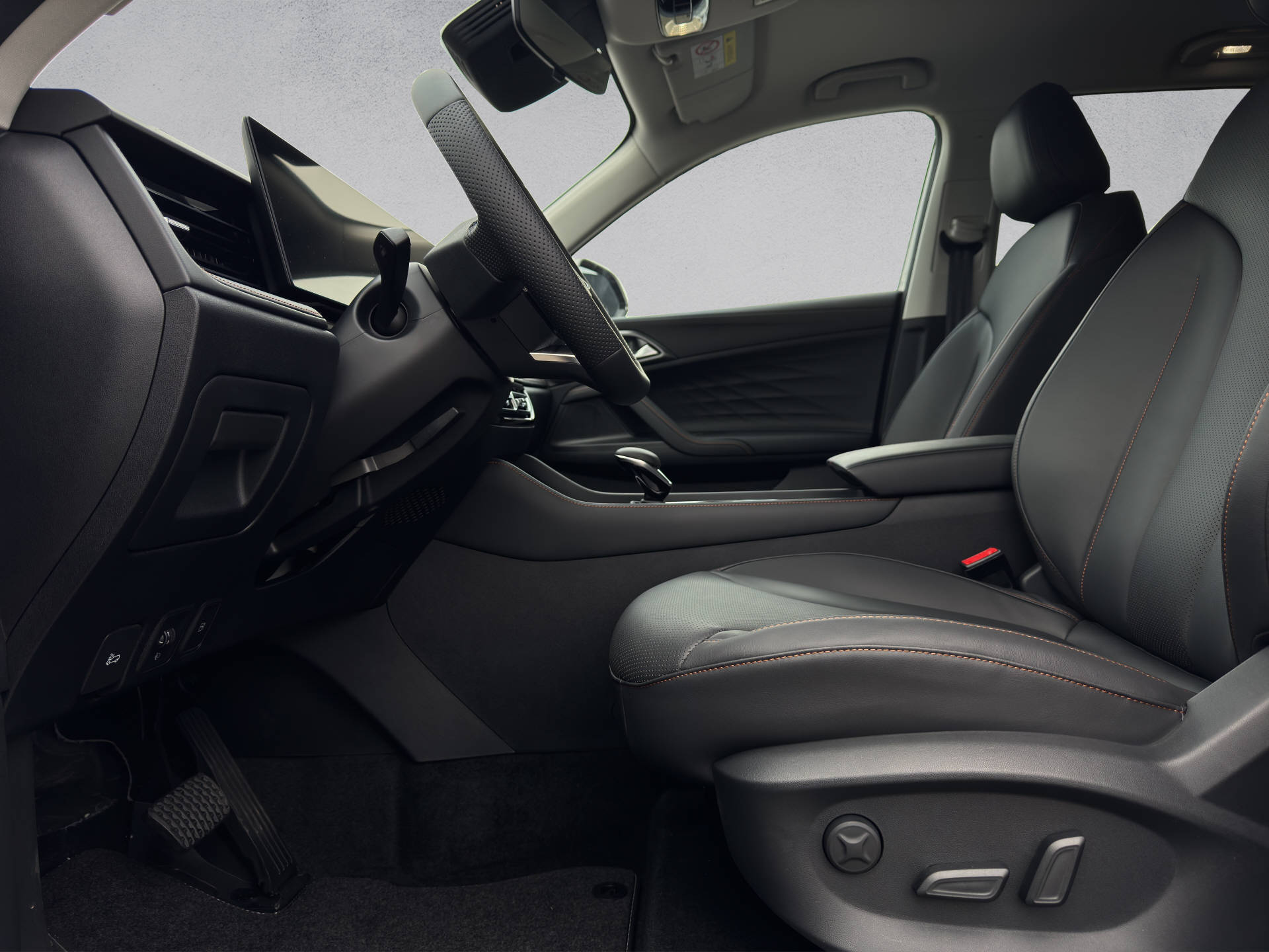 MG HS 1.5 PHEV Luxury-image-13