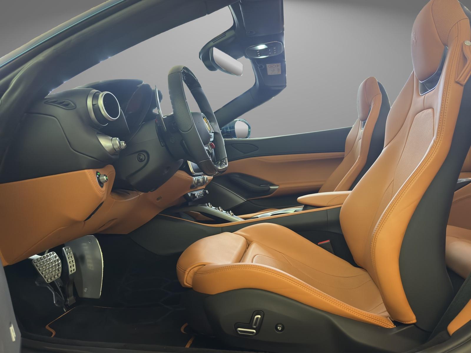 FERRARI Portofino M - Blu Abu Dhabi-image-9
